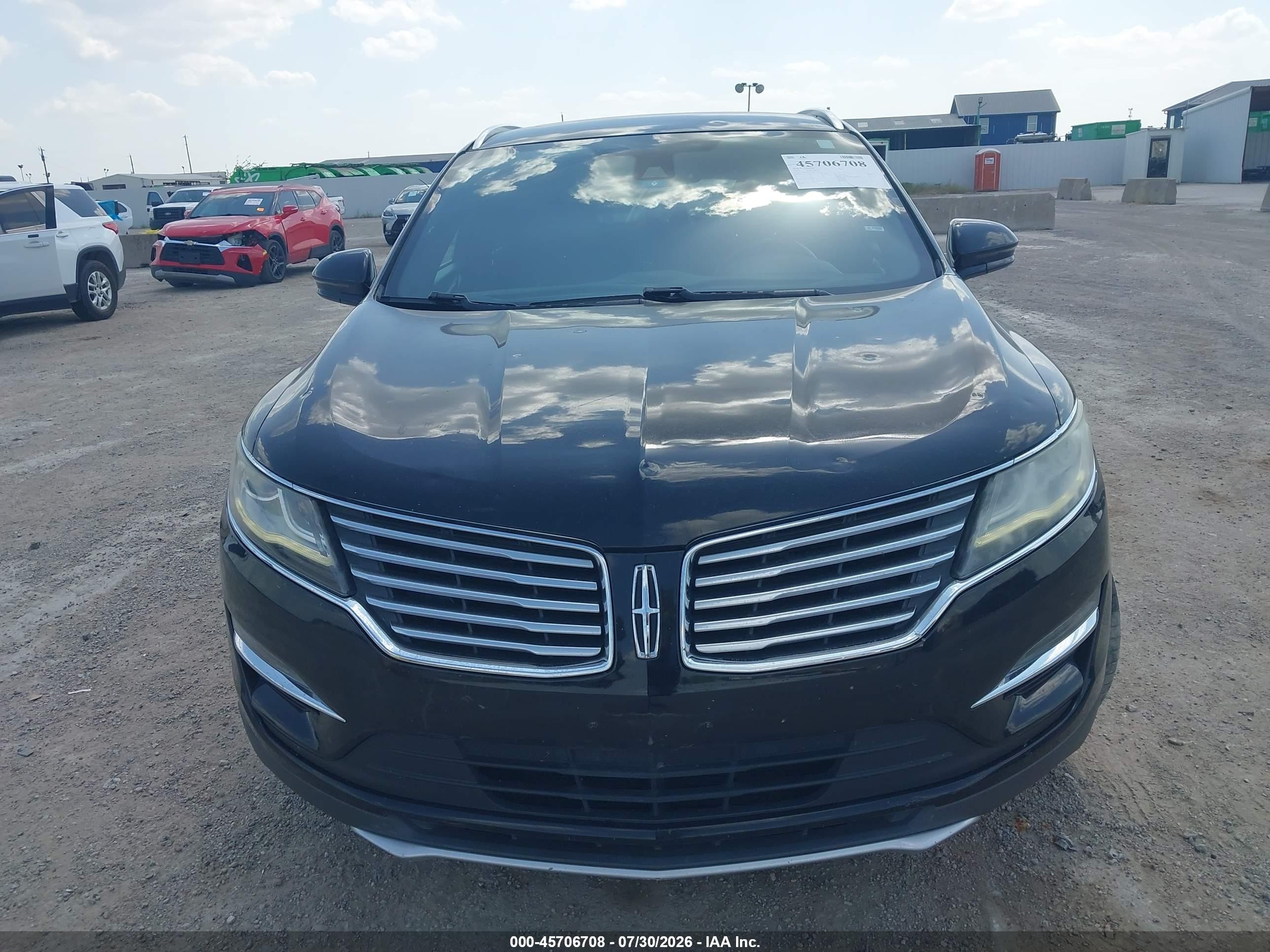 2017 Lincoln MKC VIN 5LMCJ4D92HUL12781 IAAI salvage auction — Hail, Original (Texas), sold $1,900 on 2026-09-24 (photo 6)