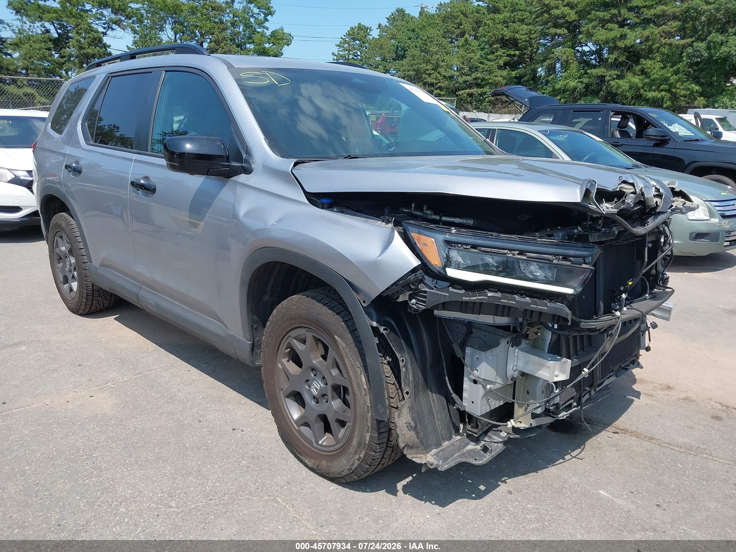 2025 Honda Pilot VIN 5FNYG1H64SB042642 — IAAI salvage auction photo