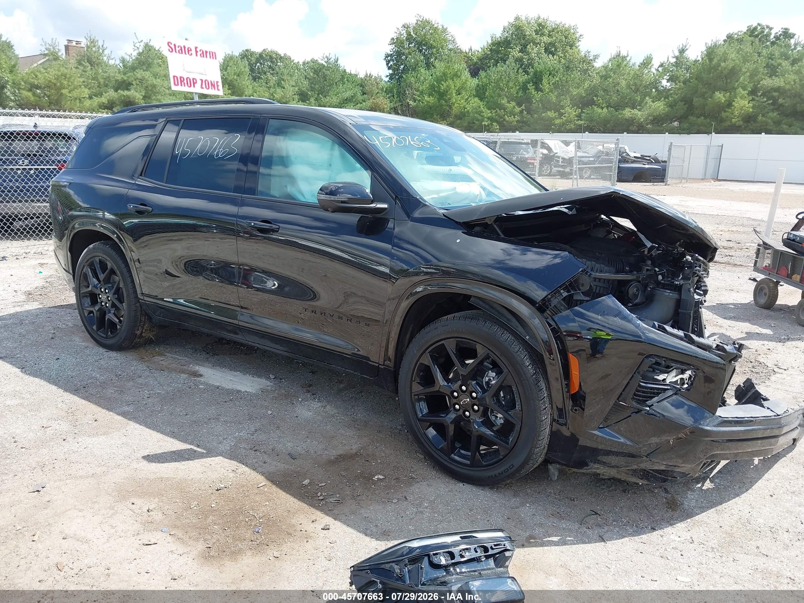 2025 Chevrolet Traverse VIN 1GNERLRS2SJ301455 — IAAI salvage auction photo