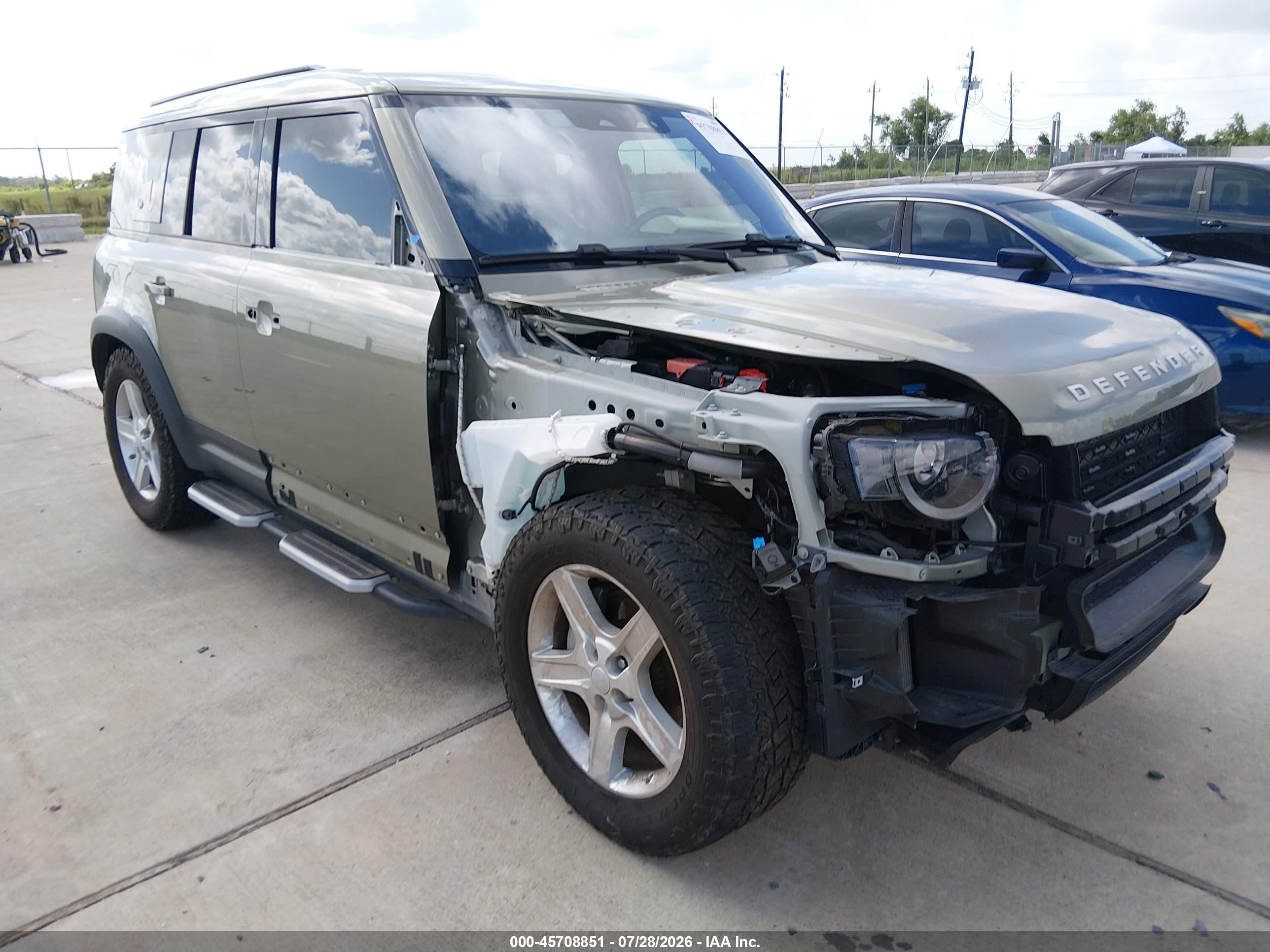 2021 Land Rover Defender VIN SALEP7RUXM2048060 — IAAI salvage auction photo