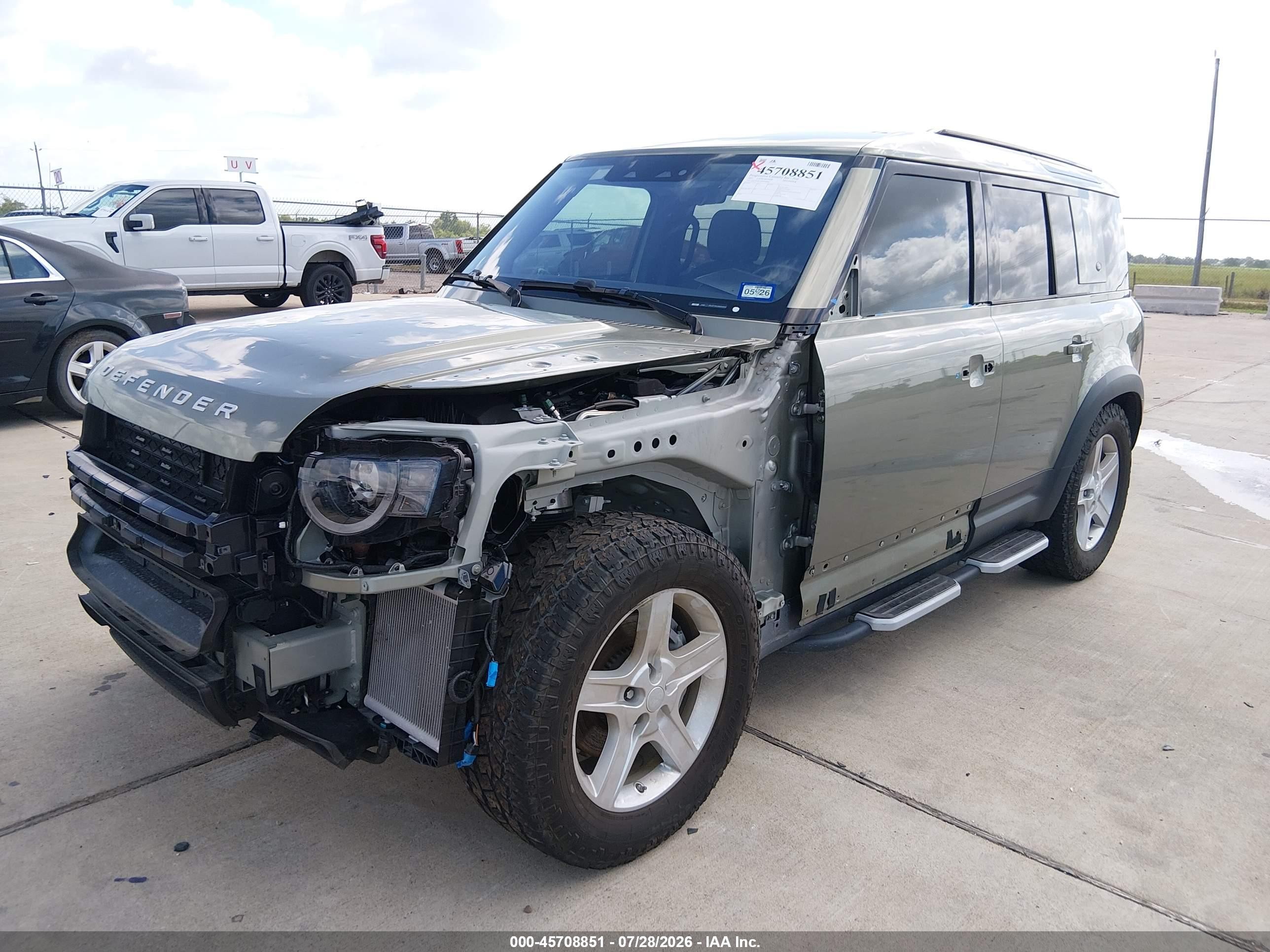 2021 Land rover Defender VIN SALEP7RUXM2048060 IAAI salvage auction — Hail, Original (Texas), sold $27,100 on 2026-08-31 (photo 2)