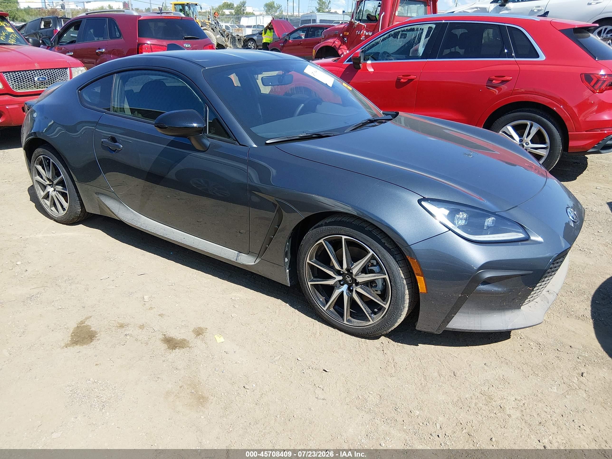 2025 Toyota GR 86 VIN JF1ZNBB10S8759221 — IAAI salvage auction photo