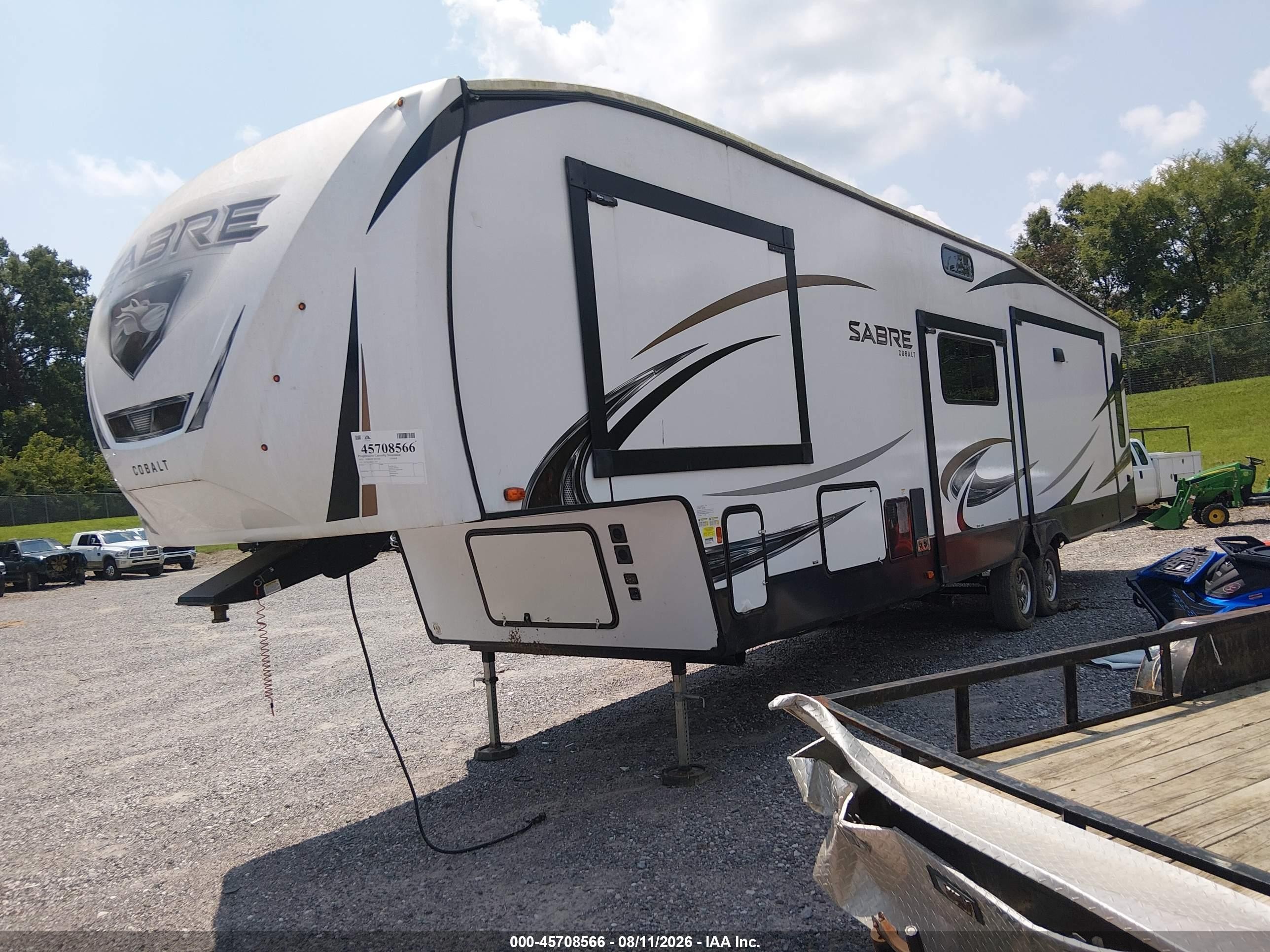 2022 Forest River Sabre VIN 5ZT3SR1B6N6111814 IAAI salvage auction — Top/Roof, Salvage (Tennessee), sold $8,100 on 2026-09-23 (photo 2)