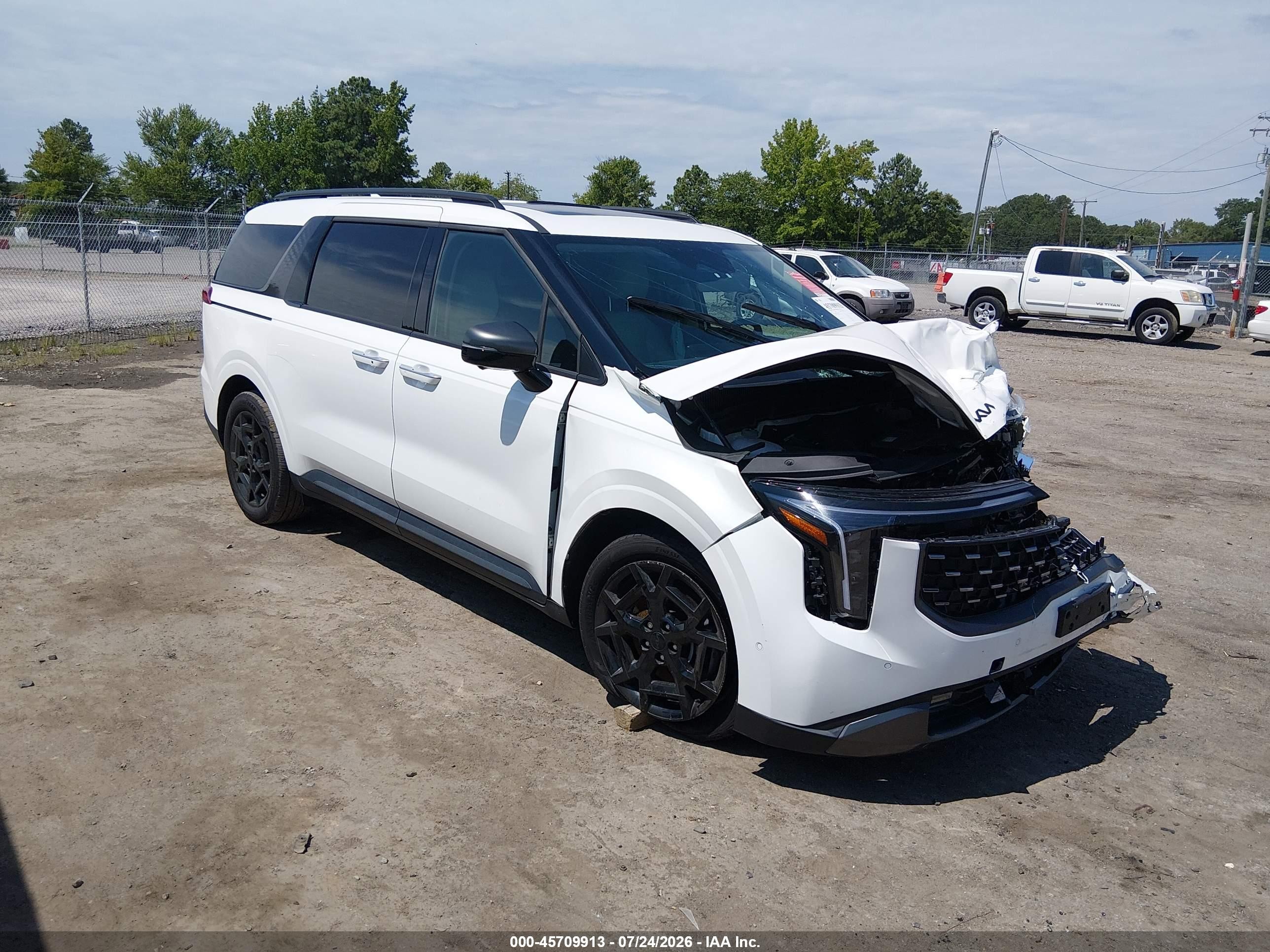 2025 Kia Carnival VIN KNDNE5KA8S6067567 — IAAI salvage auction photo