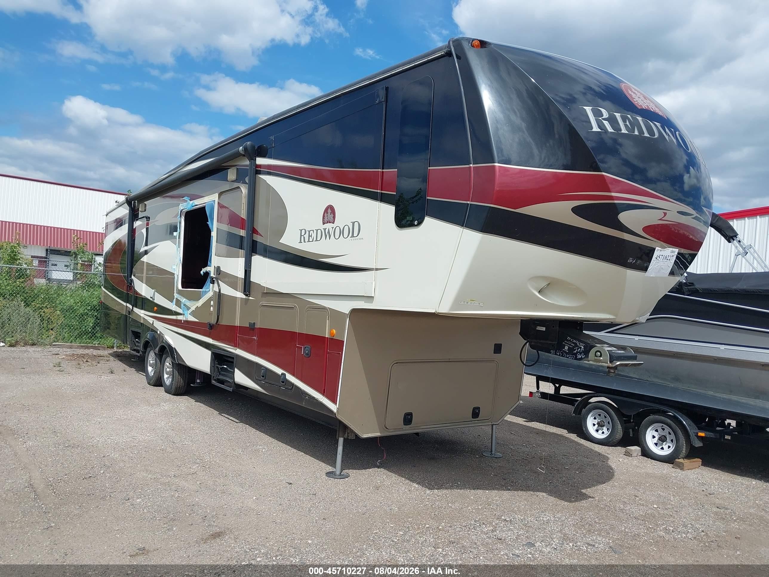 2013 Redwood 36fl 5th Whl Travel Trailer VIN 4V0FC3620DR003192 — IAAI salvage auction photo