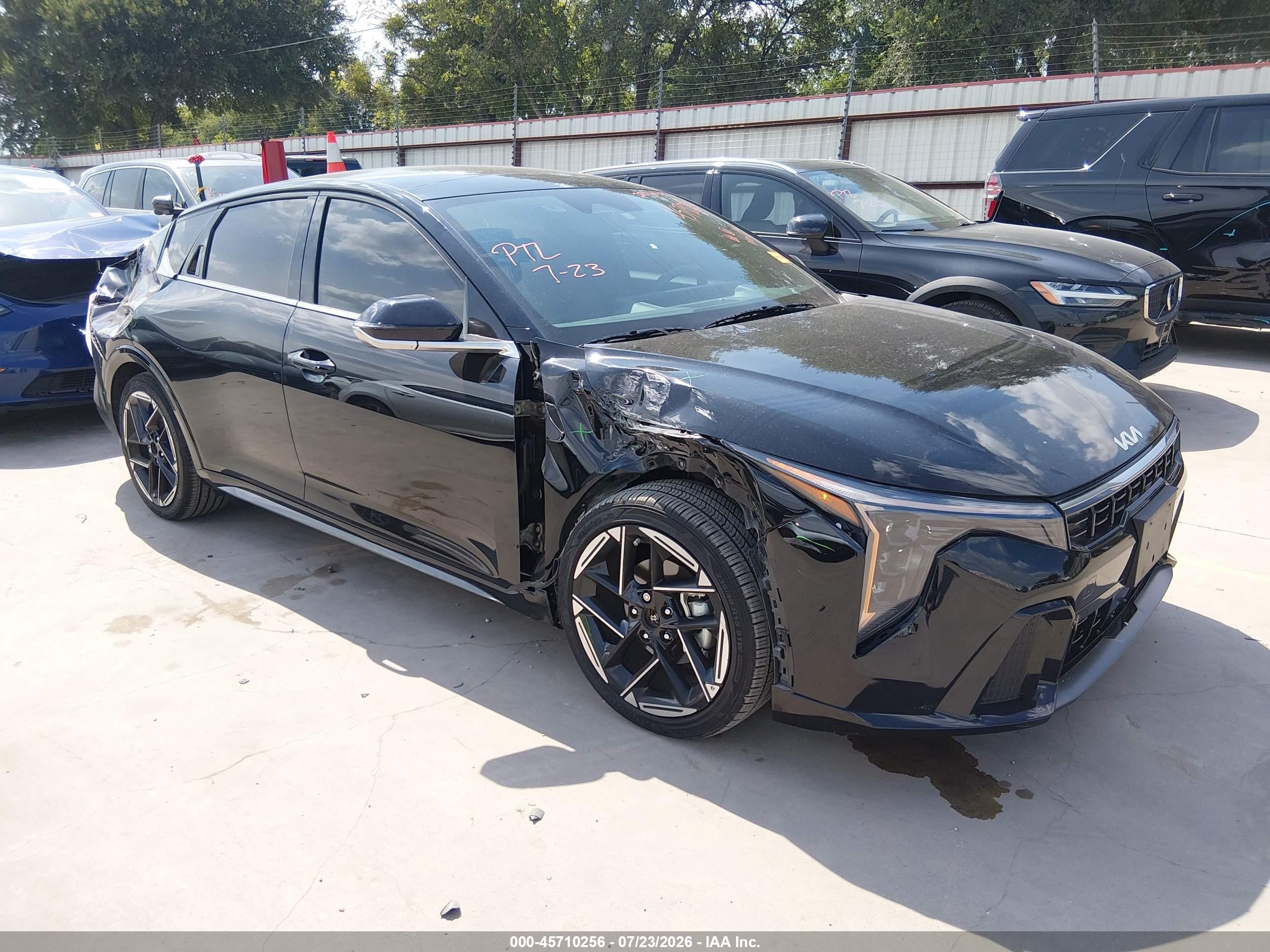 2025 Kia K4 VIN 3KPFW4DE7SE067811 — IAAI salvage auction photo