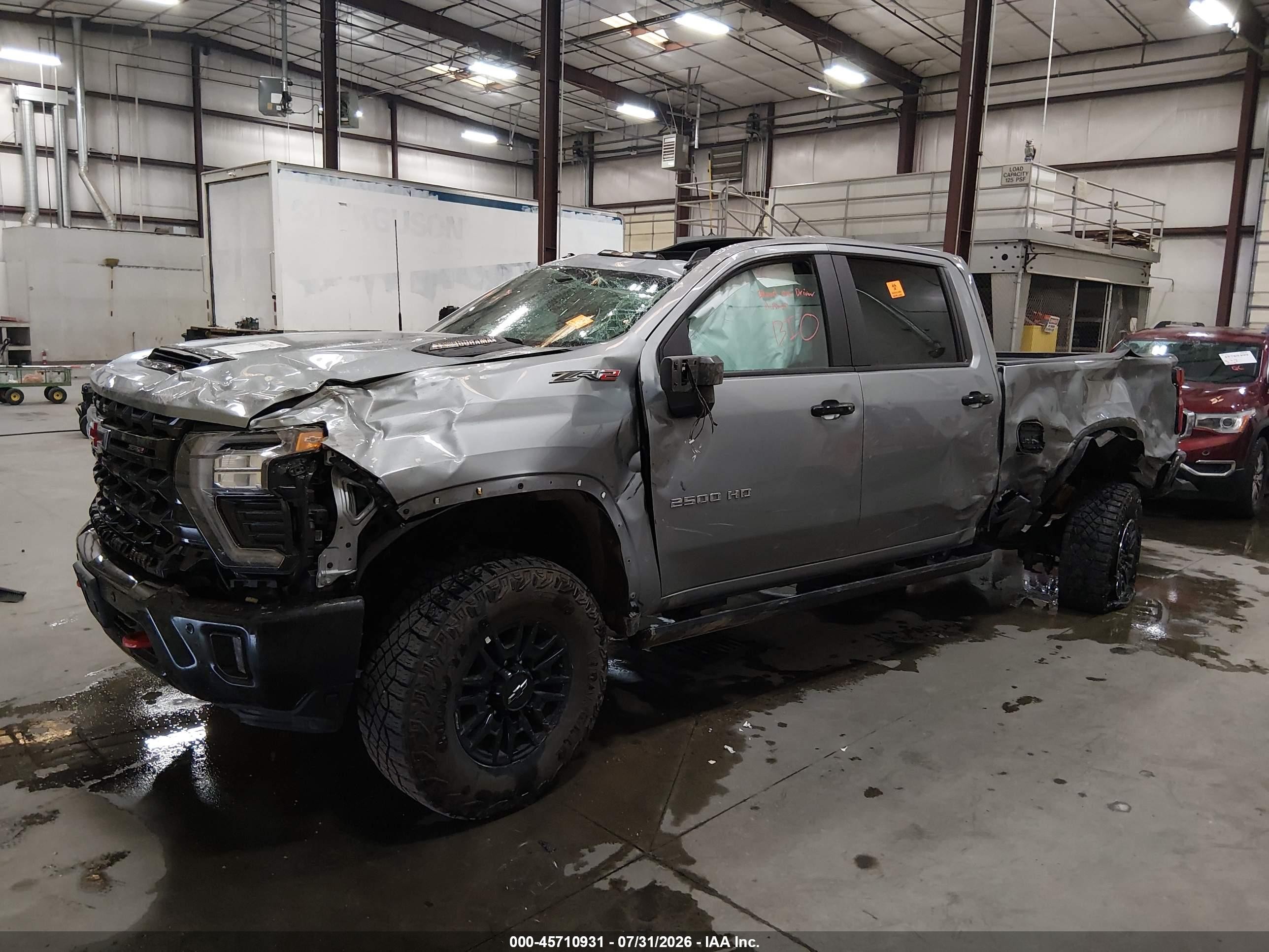 2025 Chevrolet Silverado 2500 VIN 2GC4KYEY8S1233267 — IAAI salvage auction photo