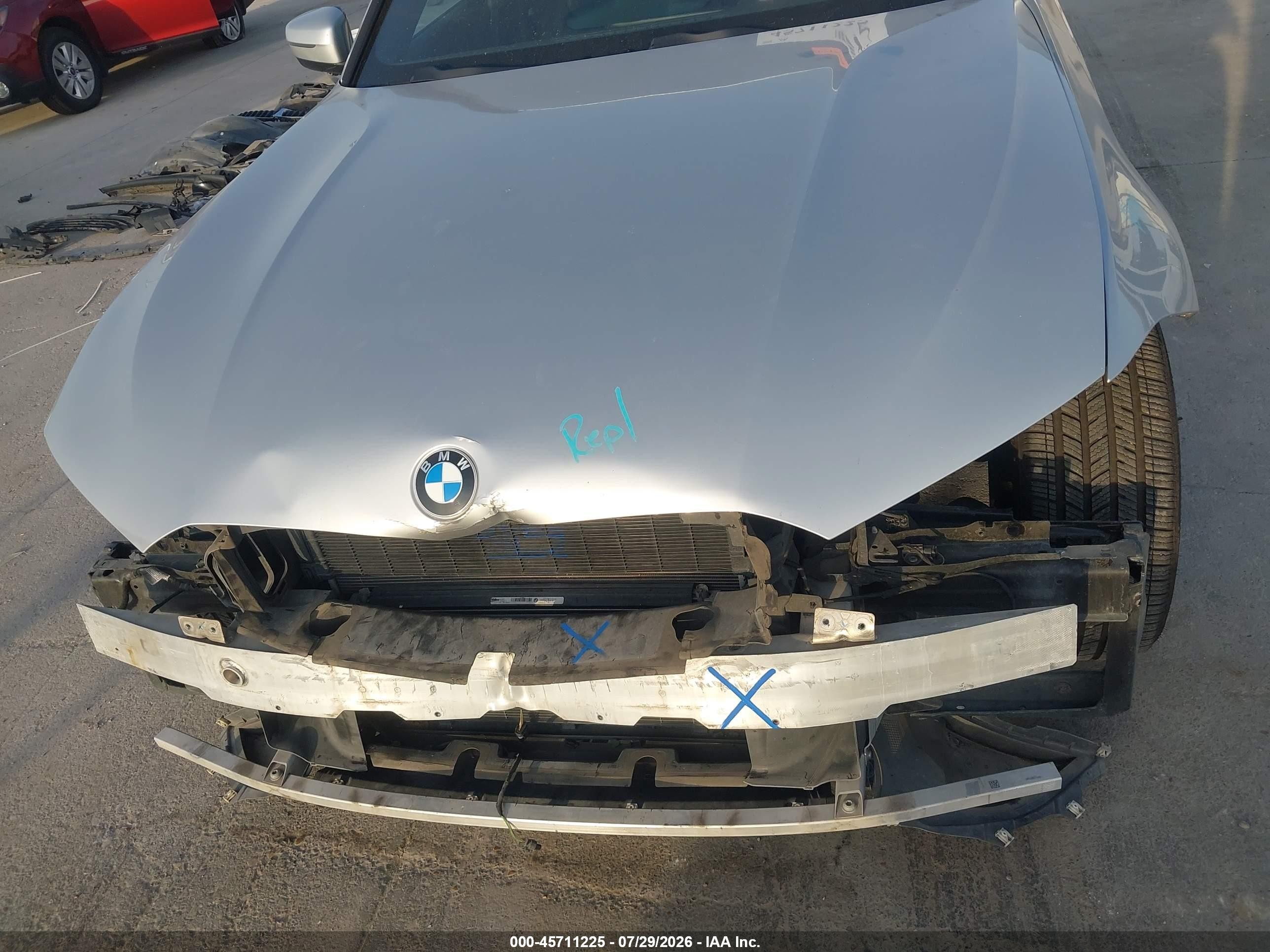 2020 BMW 3er VIN WBA5R1C02LFH85748 IAAI salvage auction — Front End, Original (Texas), sold $8,825 on 2026-09-23 (photo 6)