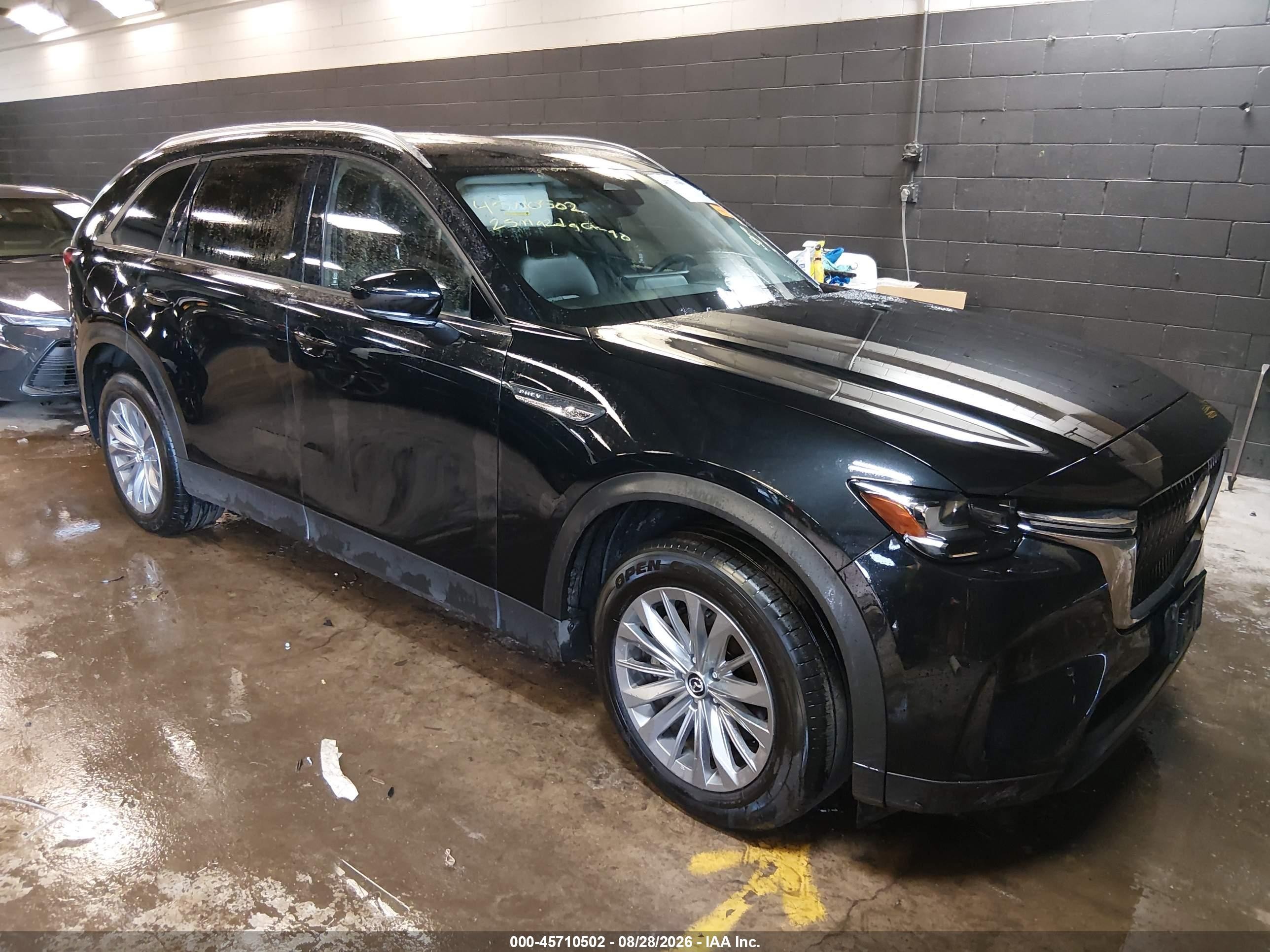2025 Mazda CX-90 VIN JM3KKBHA2S1250825 — IAAI salvage auction photo