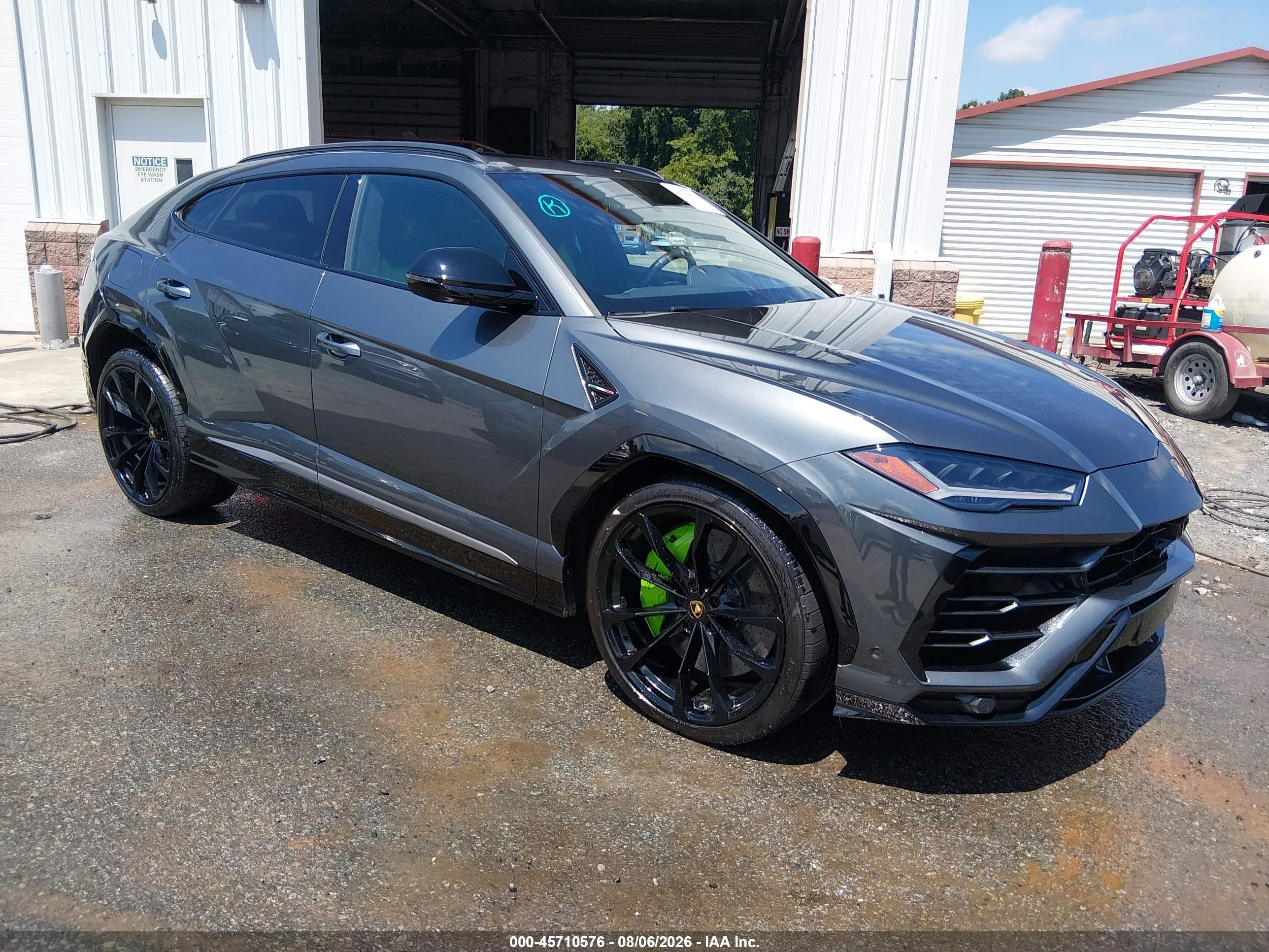 2020 Lamborghini Urus VIN ZPBUA1ZL9LLA08420 IAAI salvage auction — Water/Flood, Salvage (North Carolina), sold $104,500 on 2026-09-21 (photo 1)