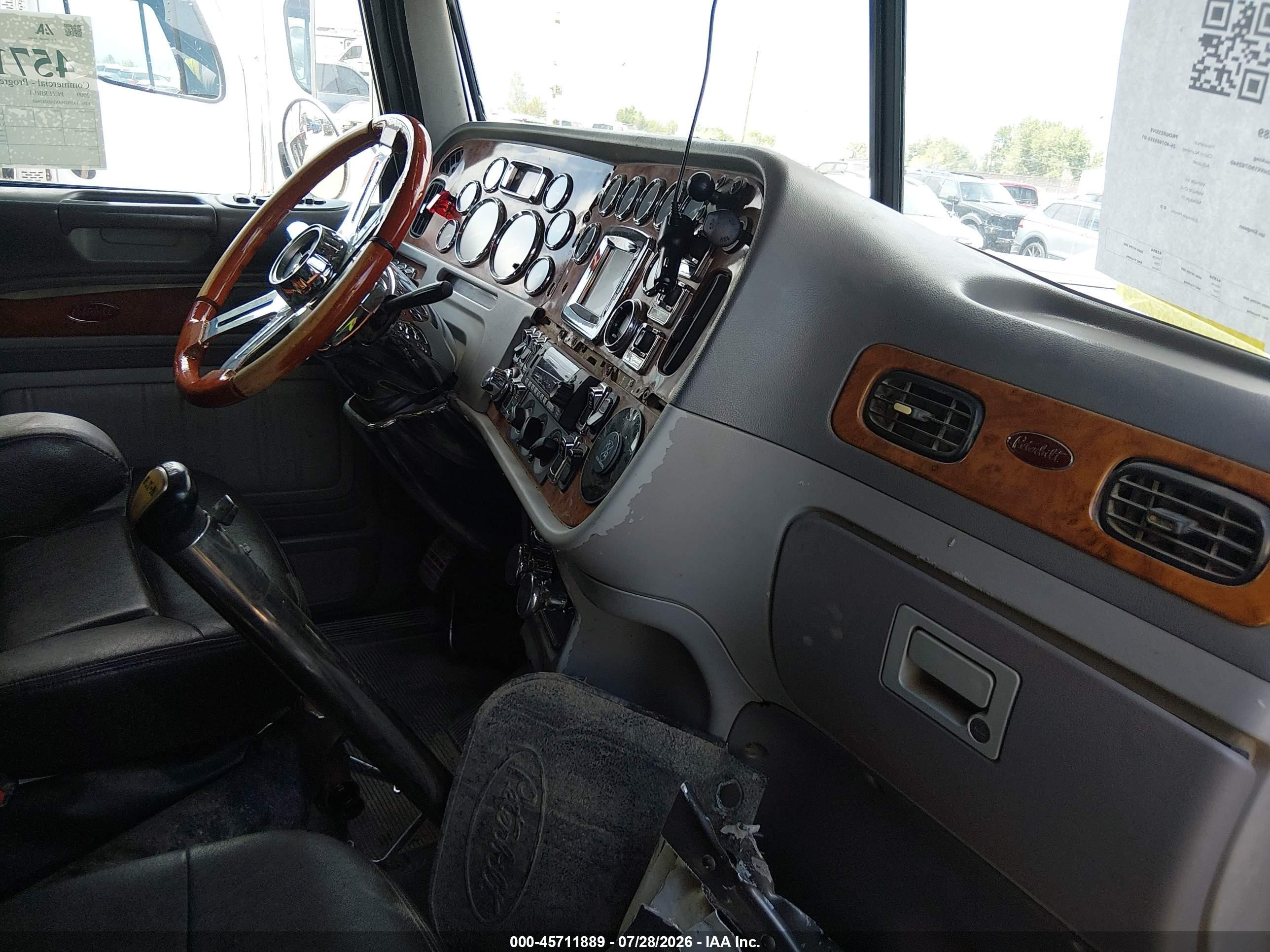 2009 Peterbilt 389 VIN 1XPXD49X19D782940 IAAI salvage auction — Unknown, Salvage (Colorado), sold $12,600 on 2026-09-09 (photo 6)