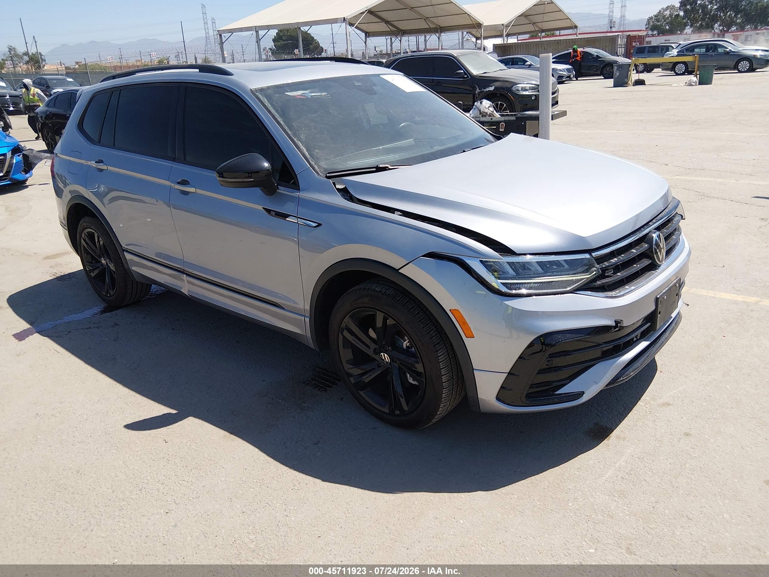 2024 Volkswagen Tiguan VIN 3VV8B7AX0RM191139 — IAAI salvage auction photo