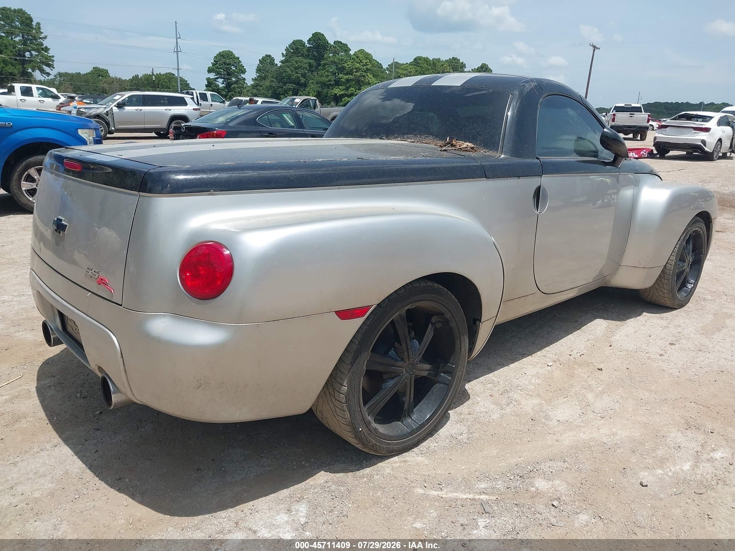2005 Chevrolet Ssr VIN 1GCES14H15B115322 IAAI salvage auction — Front & Rear, Original (Texas), sold $11,000 on 2026-09-06 (photo 4)