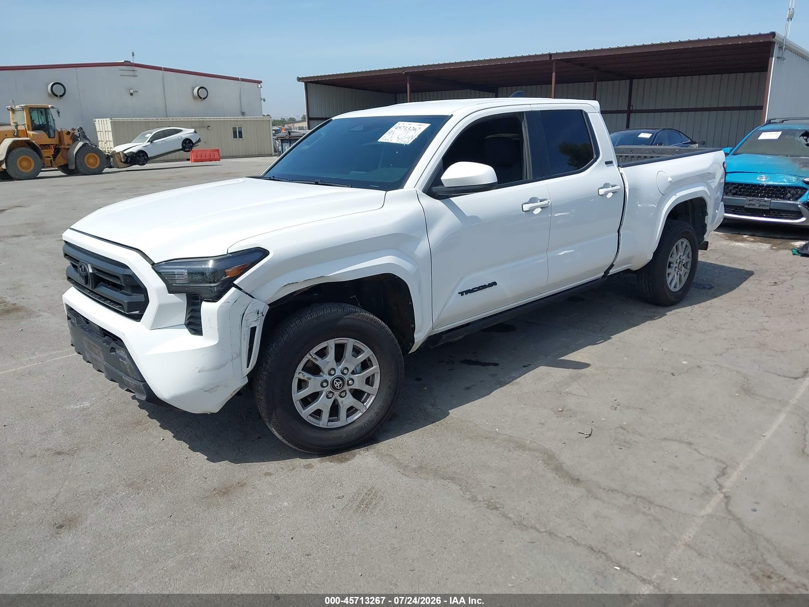2025 Toyota Tacoma VIN 3TMLB5JN6SM132453 IAAI salvage auction — Unknown, Salvage (California), sold $20,300 on 2026-09-08 (photo 2)