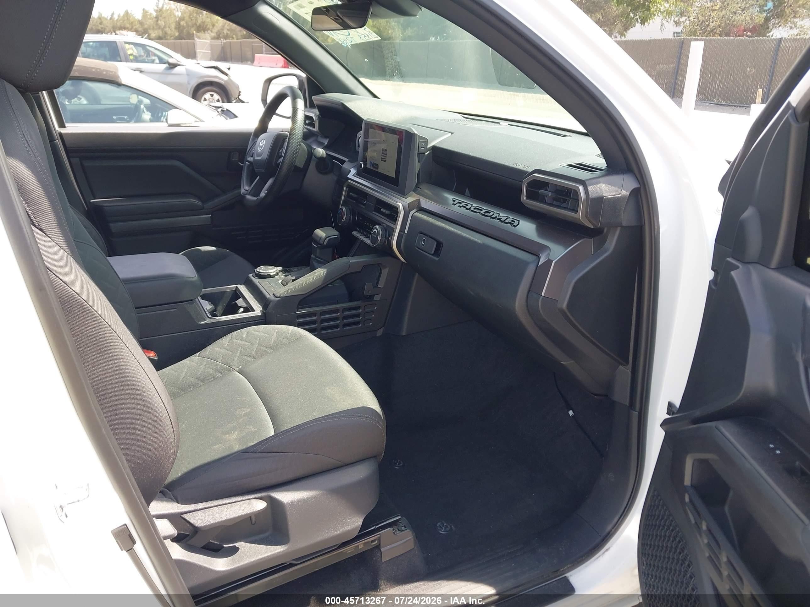 2025 Toyota Tacoma VIN 3TMLB5JN6SM132453 IAAI salvage auction — Unknown, Salvage (California), sold $20,300 on 2026-09-08 (photo 5)