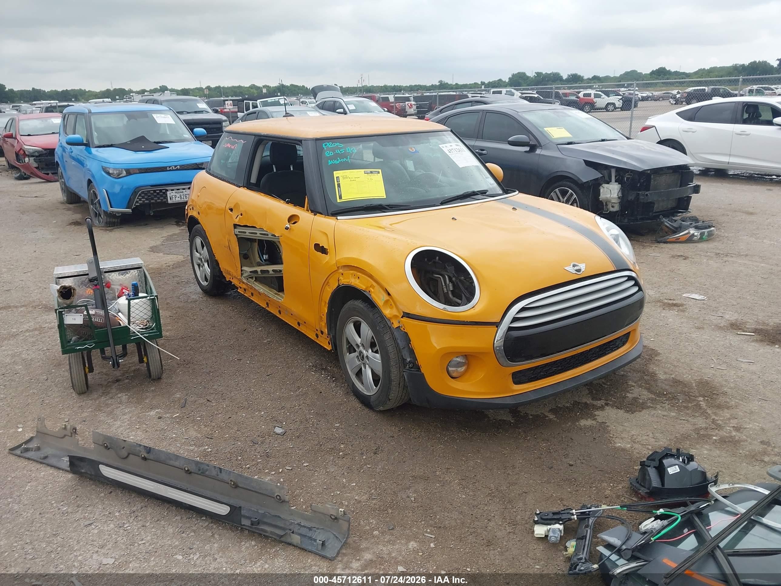 2014 Mini Hardtop VIN WMWXM5C57ET935137 IAAI salvage auction — All Over, Original (Texas), sold $1,100 on 2026-09-10 (photo 1)
