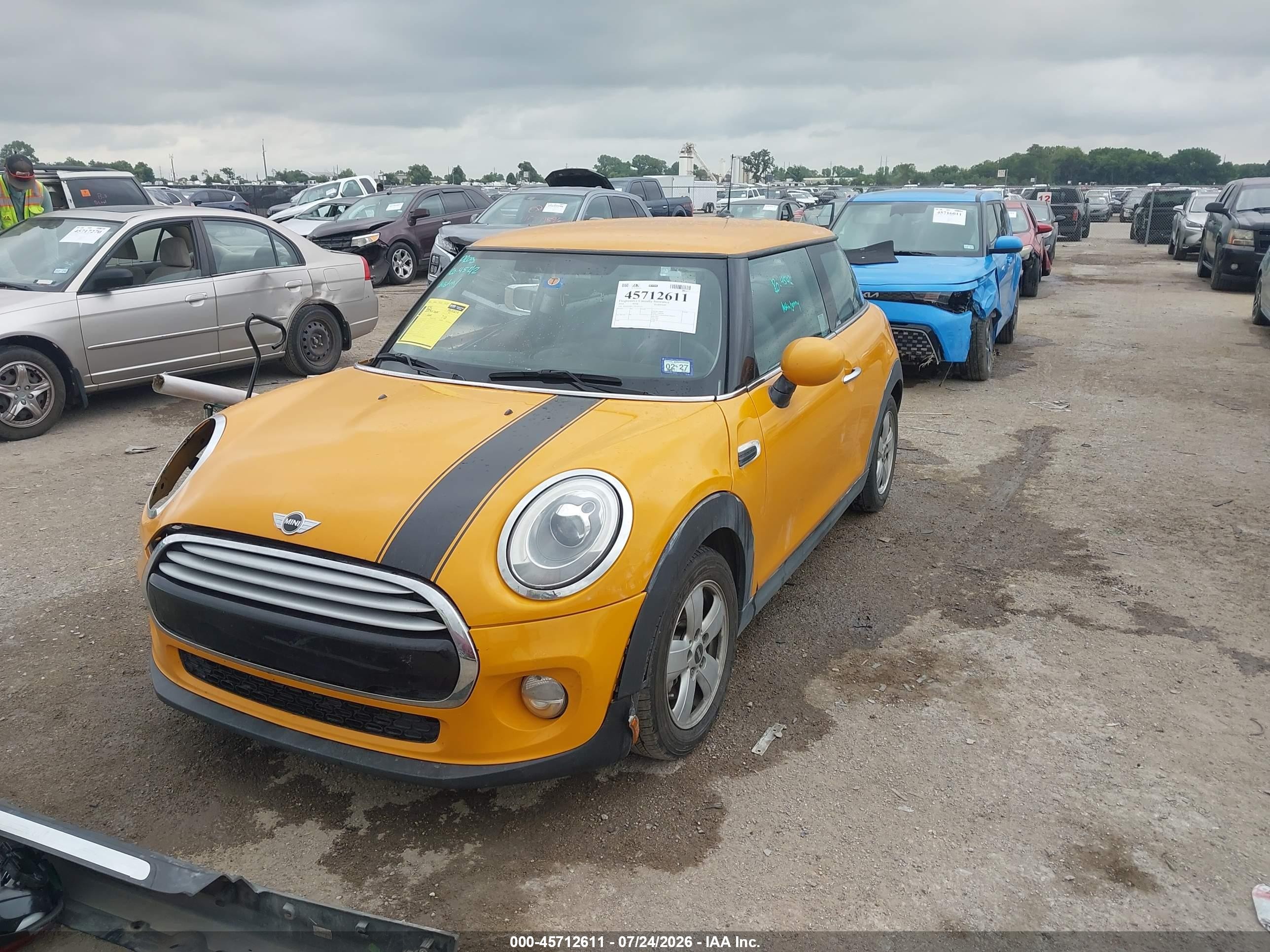 2014 Mini Hardtop VIN WMWXM5C57ET935137 IAAI salvage auction — All Over, Original (Texas), sold $1,100 on 2026-09-10 (photo 2)