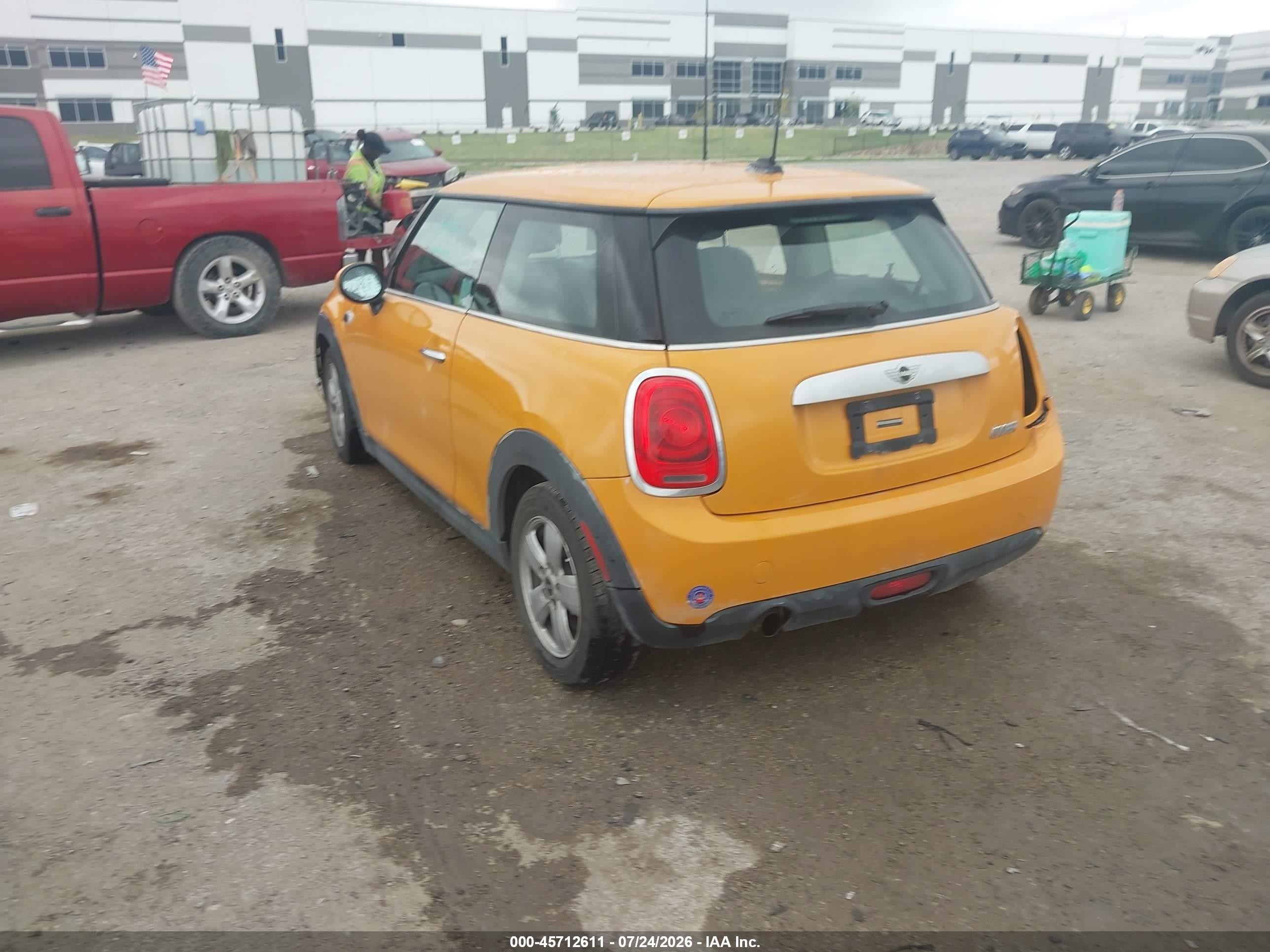 2014 Mini Hardtop VIN WMWXM5C57ET935137 IAAI salvage auction — All Over, Original (Texas), sold $1,100 on 2026-09-10 (photo 3)