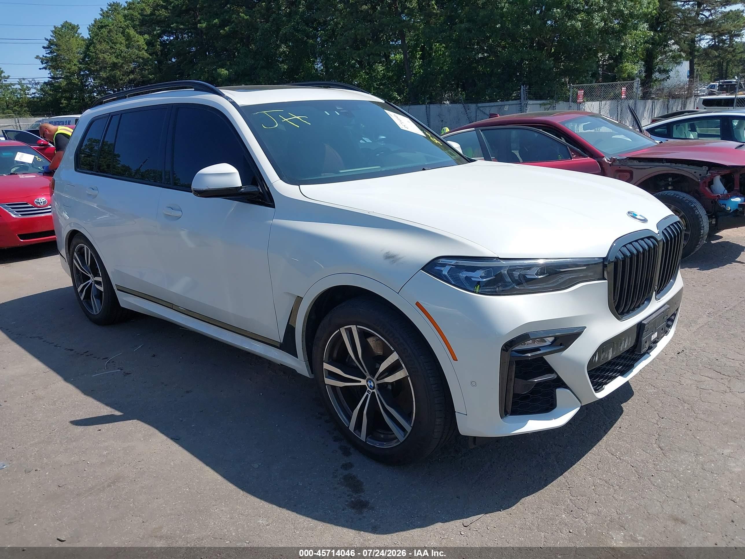 2021 BMW X7 VIN 5UXCW2C00M9F62244 — IAAI salvage auction photo