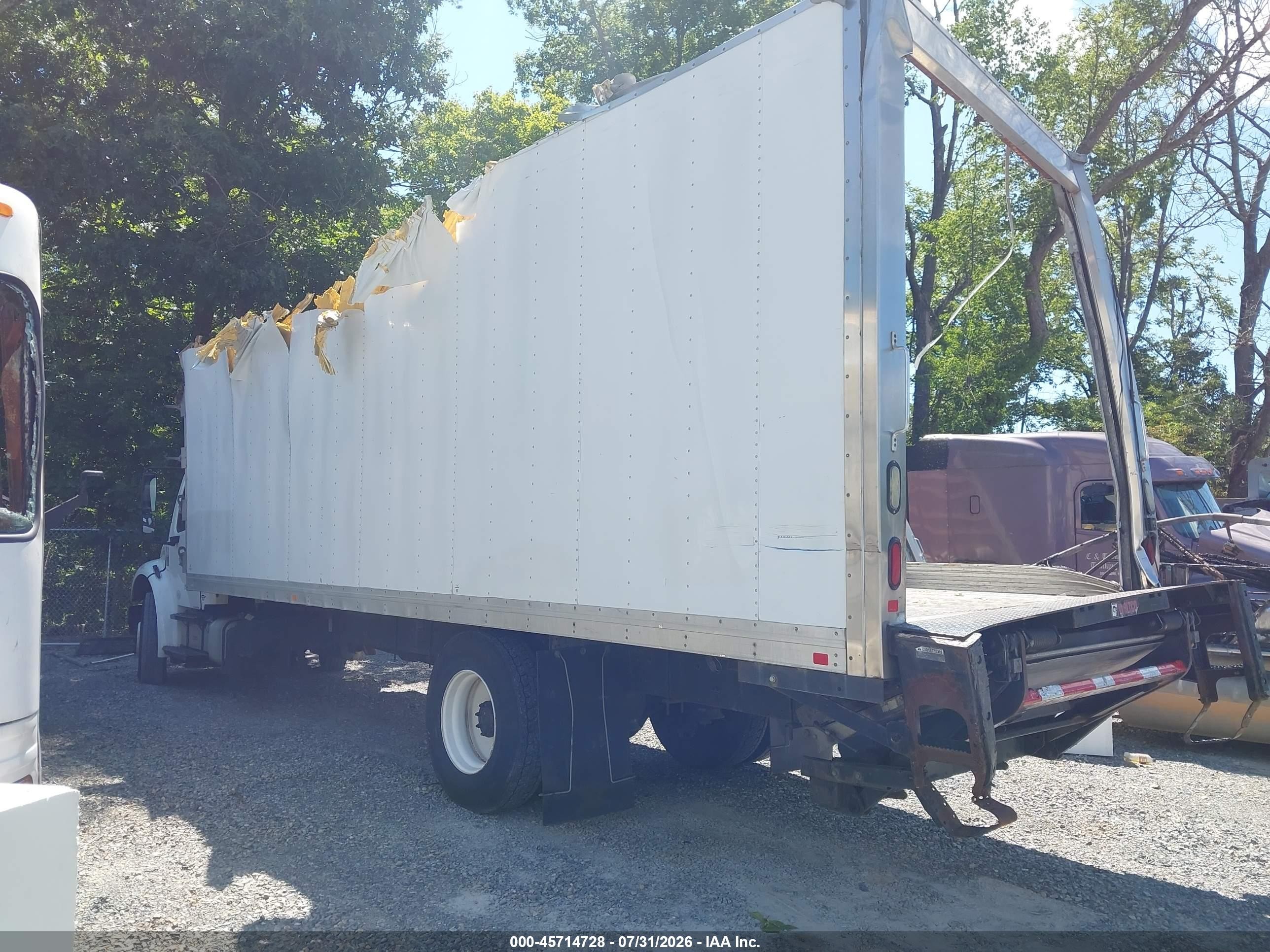 2018 Freightliner M2 106 VIN 1FVACWFC6JHJR3178 IAAI salvage auction — All Over, Salvage (Virginia), sold $3,150 on 2026-09-16 (photo 3)