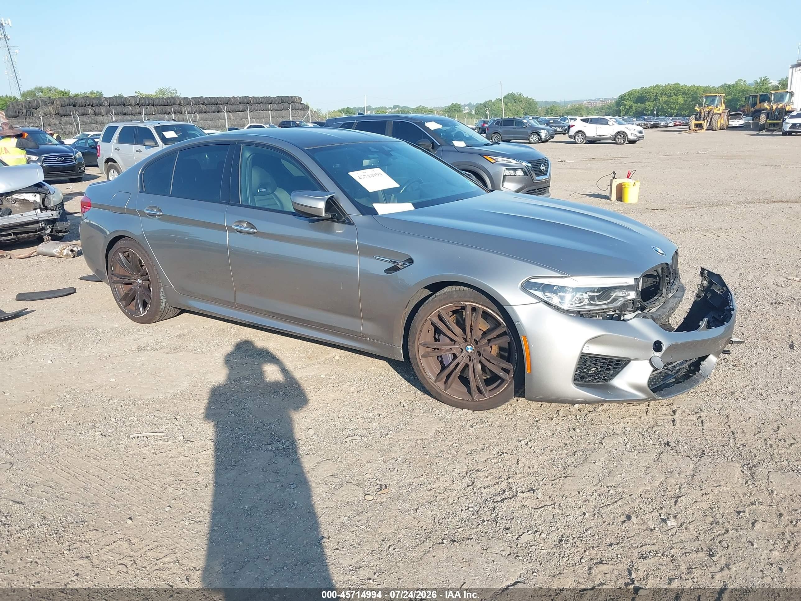 2018 BMW M5 VIN WBSJF0C5XJB283239 — IAAI salvage auction photo