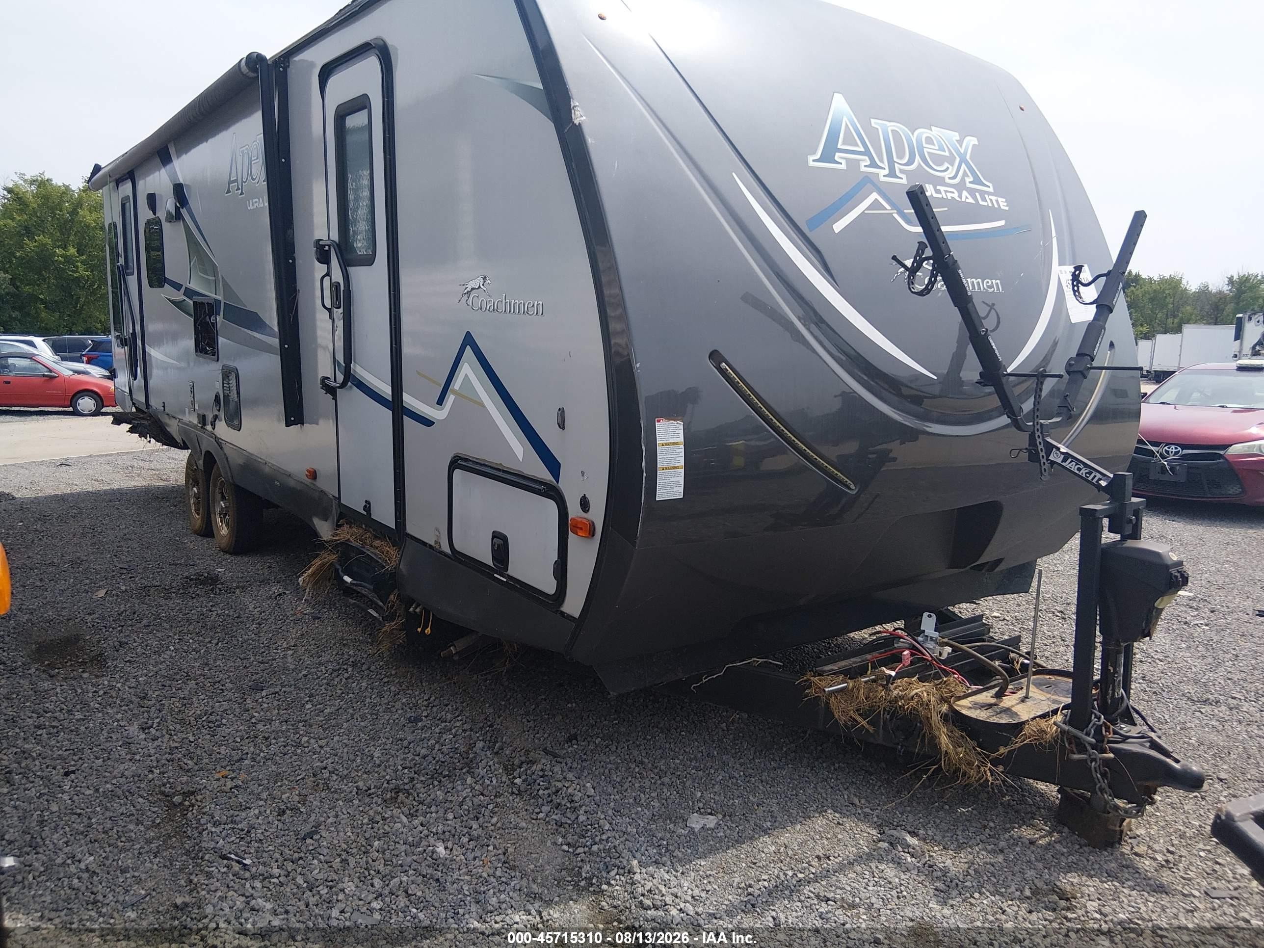 2018 Coachmen 279rlss VIN 5ZT2CXTB0JF012717 IAAI salvage auction — Water/Flood, Salvage (Missouri), sold $200 on 2026-09-29 (photo 1)