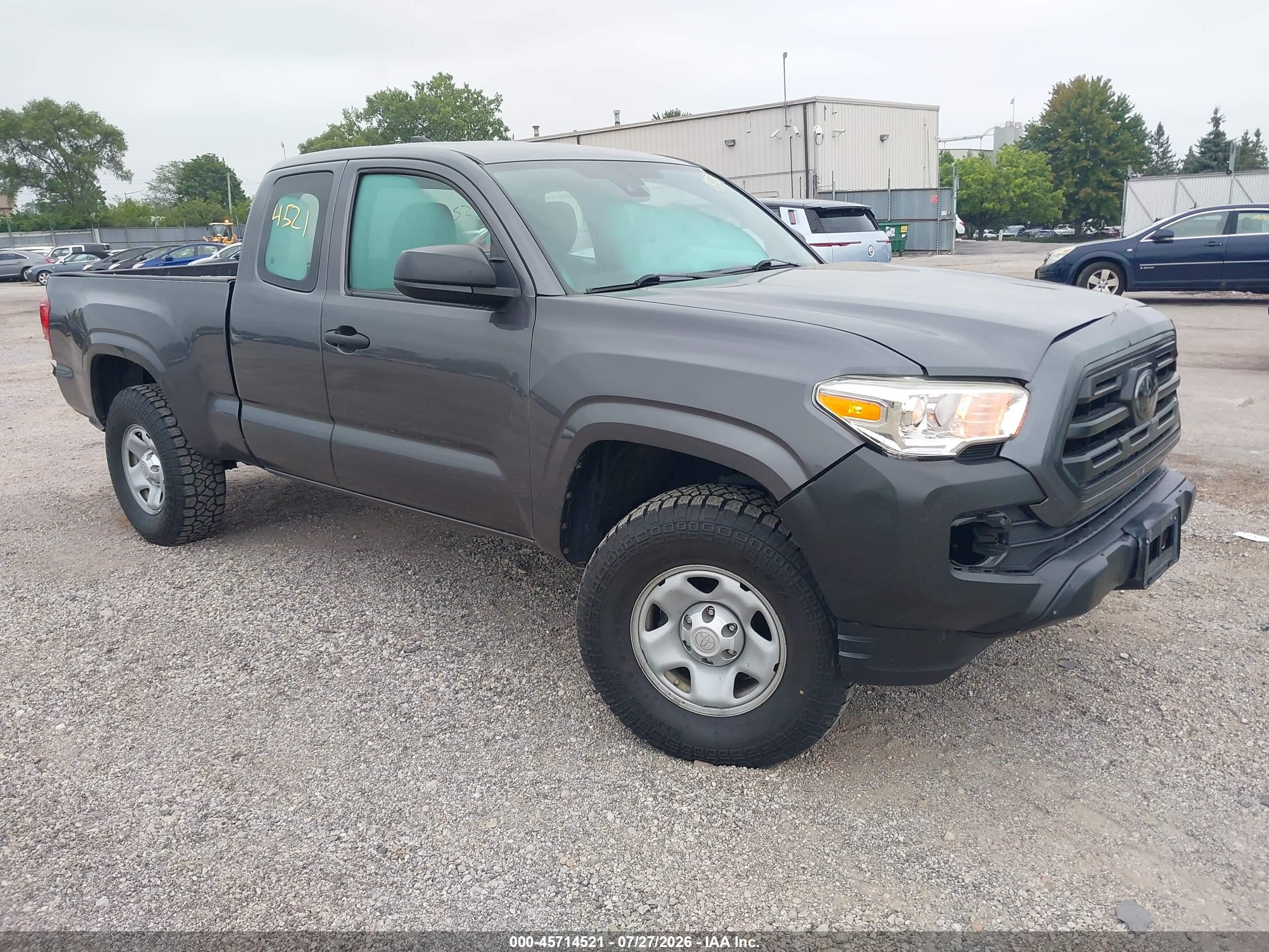 2018 Toyota Tacoma VIN 5TFSX5EN7JX062851 — IAAI salvage auction photo