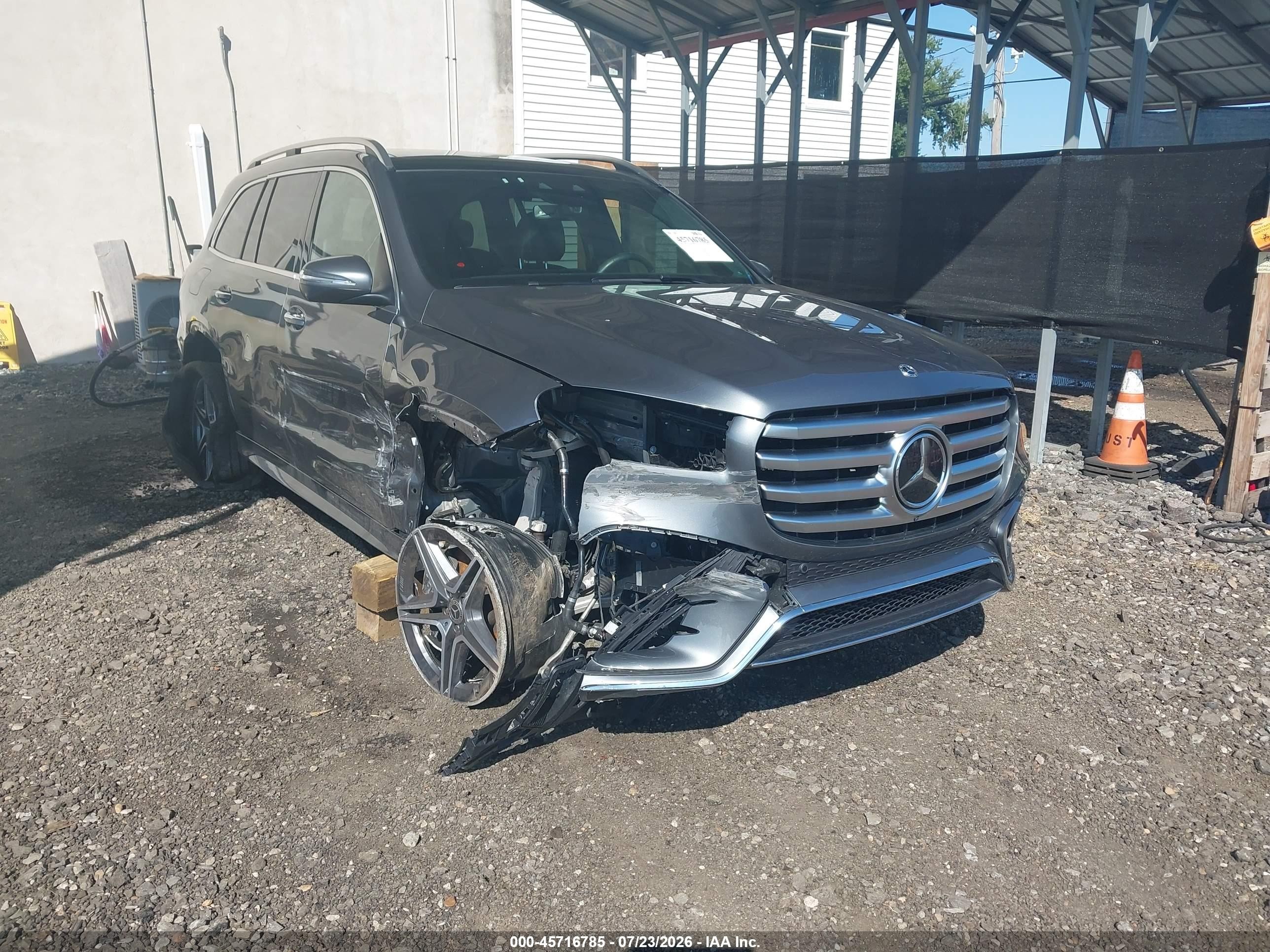 2025 Mercedes-Benz GLS-Class VIN 4JGFF5KEXSB375119 — IAAI salvage auction photo