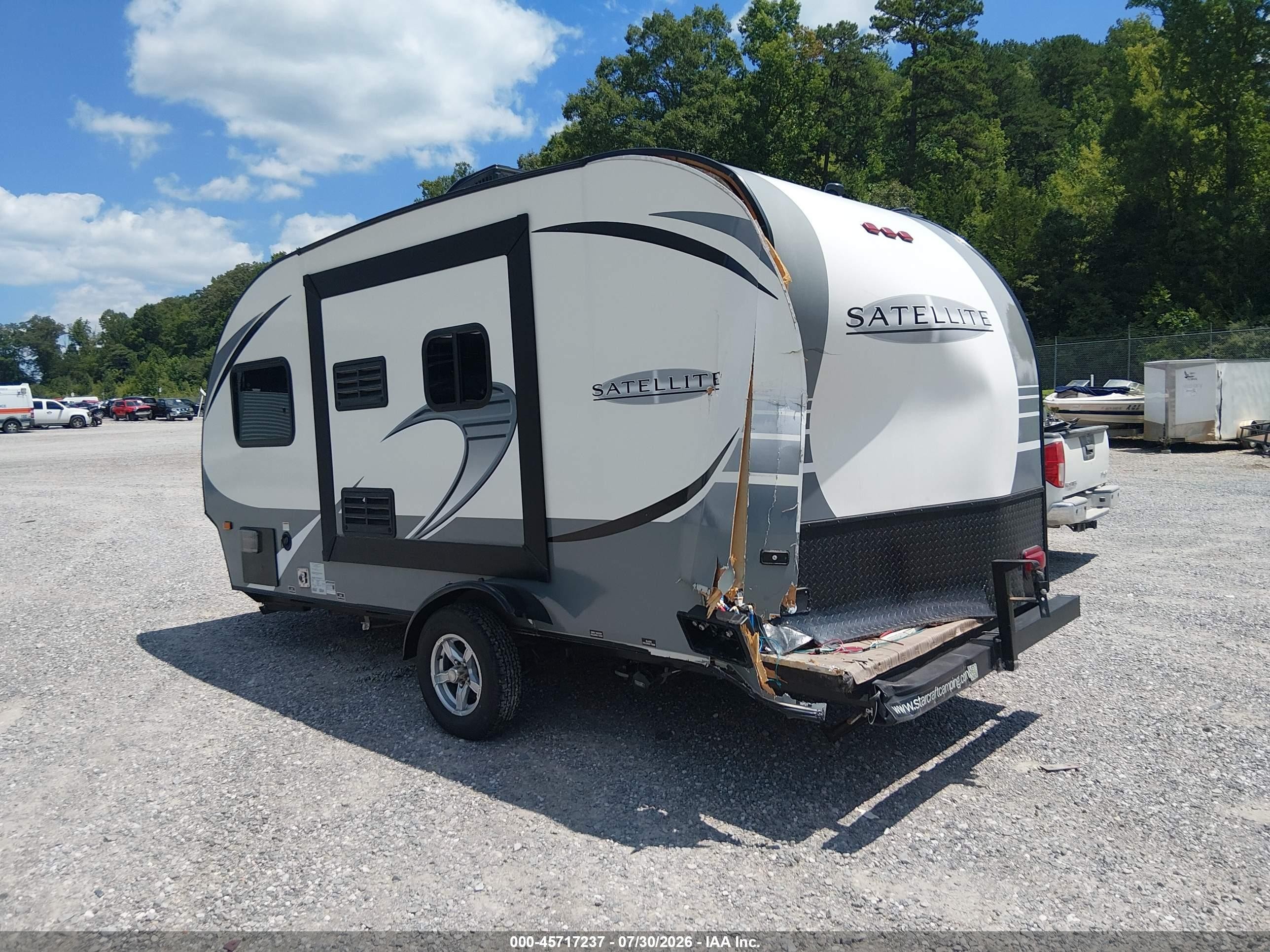 2018 Starcraft Satellite VIN 1SABS0AJ0J2VA5445 IAAI salvage auction — Rear End, Salvage (Pennsylvania), sold $750 on 2026-09-16 (photo 3)