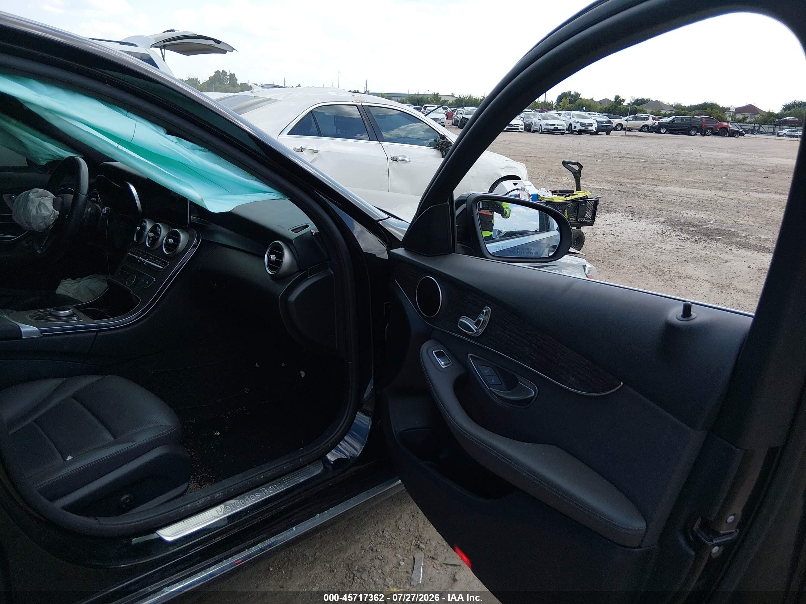 2020 Mercedes-benz C-klasse VIN WDDWF8DB8LR545503 IAAI salvage auction — Front End, Salvage (Texas), sold $3,450 on 2026-09-05 (photo 5)