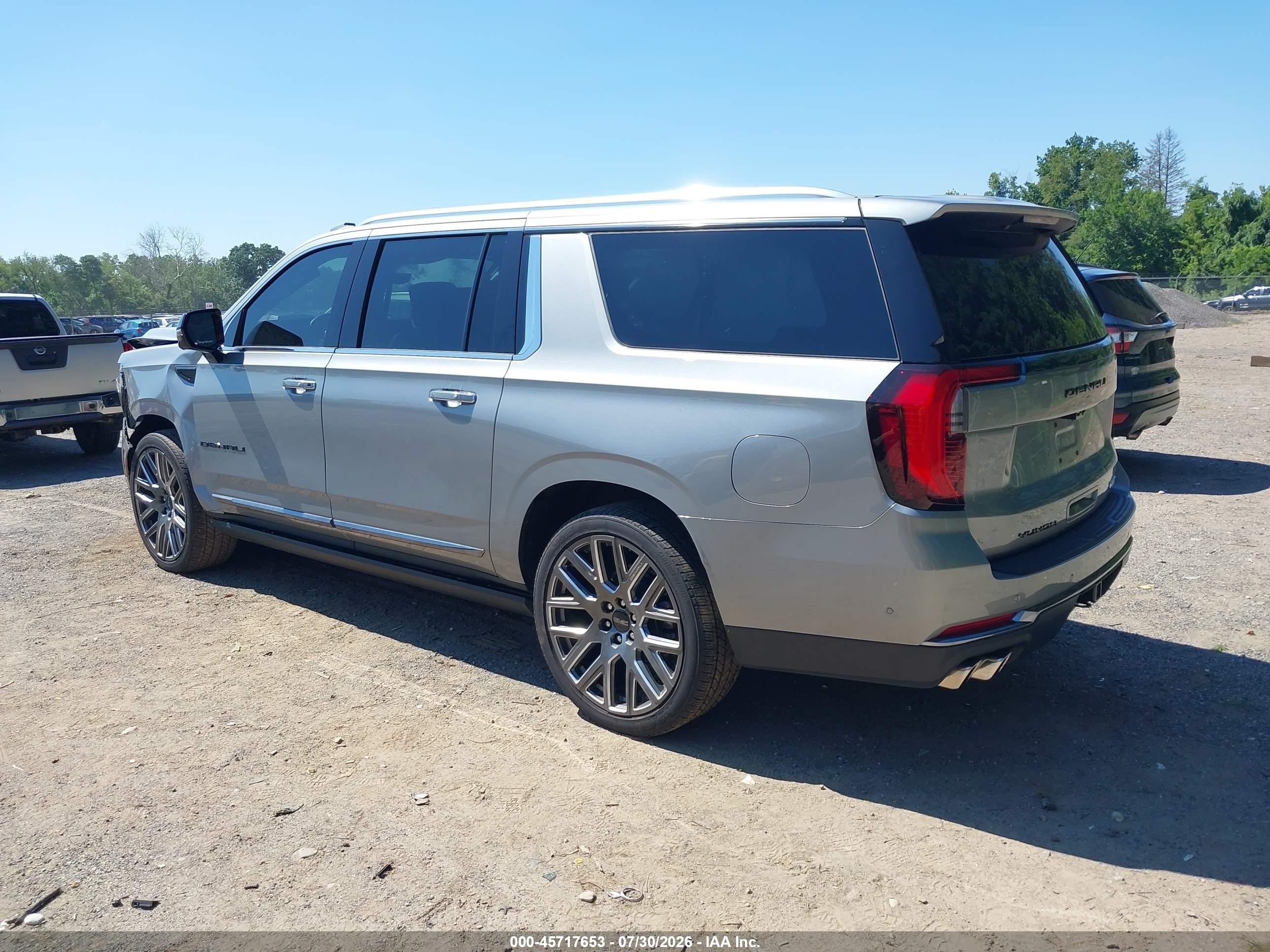2025 Gmc Yukon VIN 1GKS2KRL2SR111356 IAAI salvage auction — Front End, Salvage (Ohio), sold $43,950 on 2026-08-10 (photo 3)