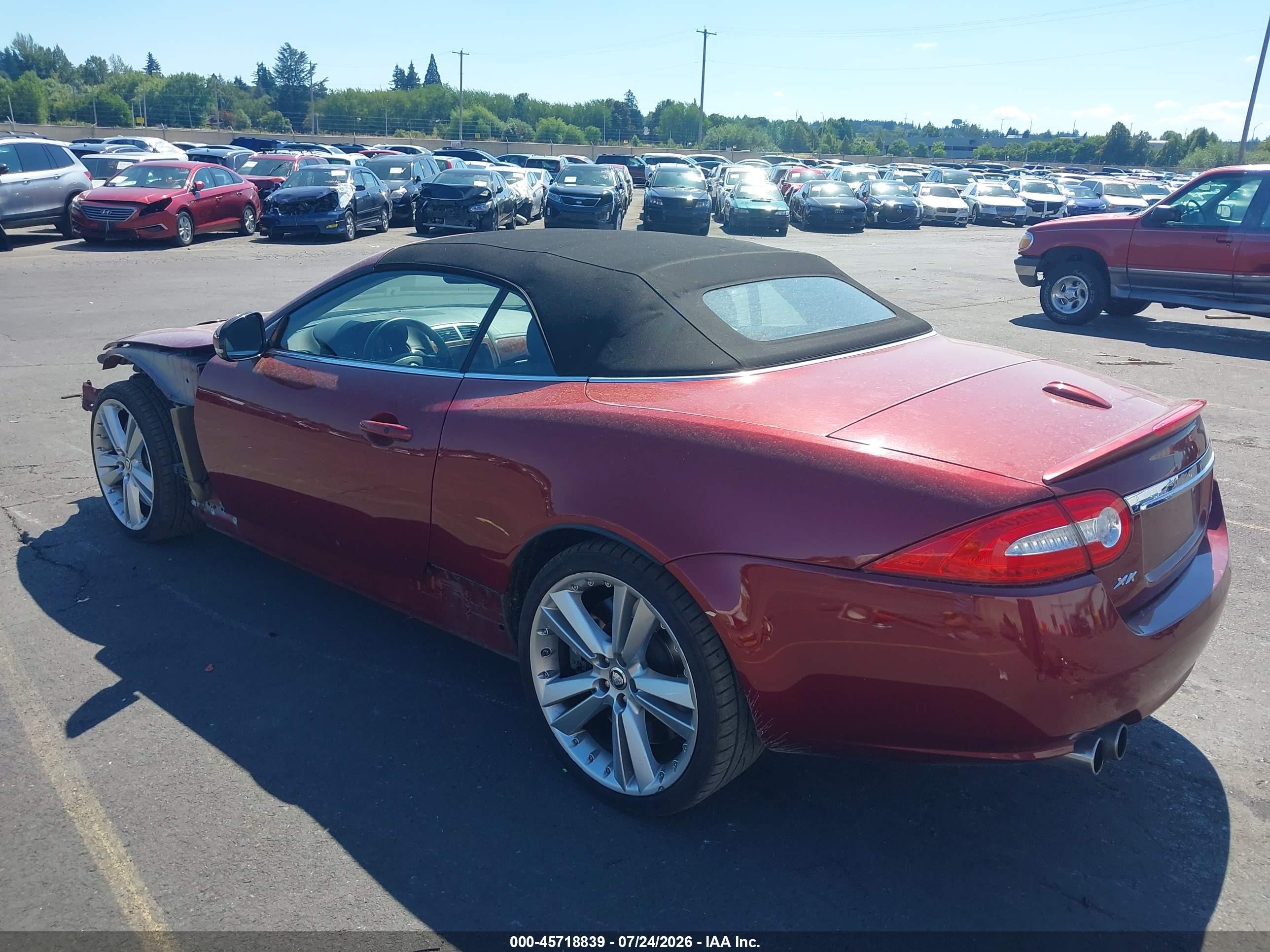 2010 Jaguar XK-Series VIN SAJWA4EC7AMB36593 IAAI salvage auction — Front End, Salvage (Oregon), sold $7,800 on 2026-09-25 (photo 3)