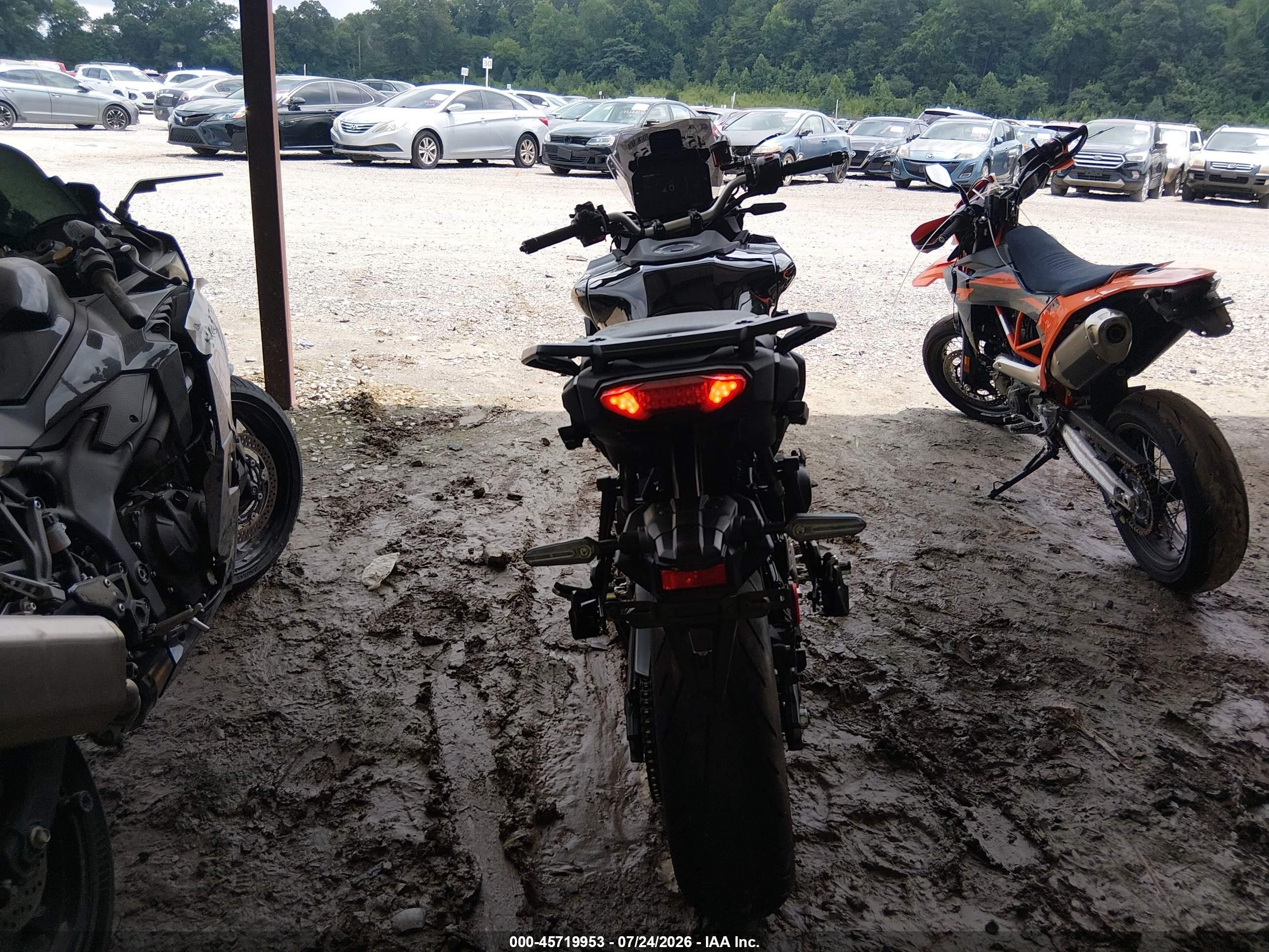 2026 Yamaha Mtt890 VIN JYARN99E5TA001019 IAAI salvage auction — Front End, Salvage (Tennessee), sold $4,650 on 2026-09-09 (photo 6)