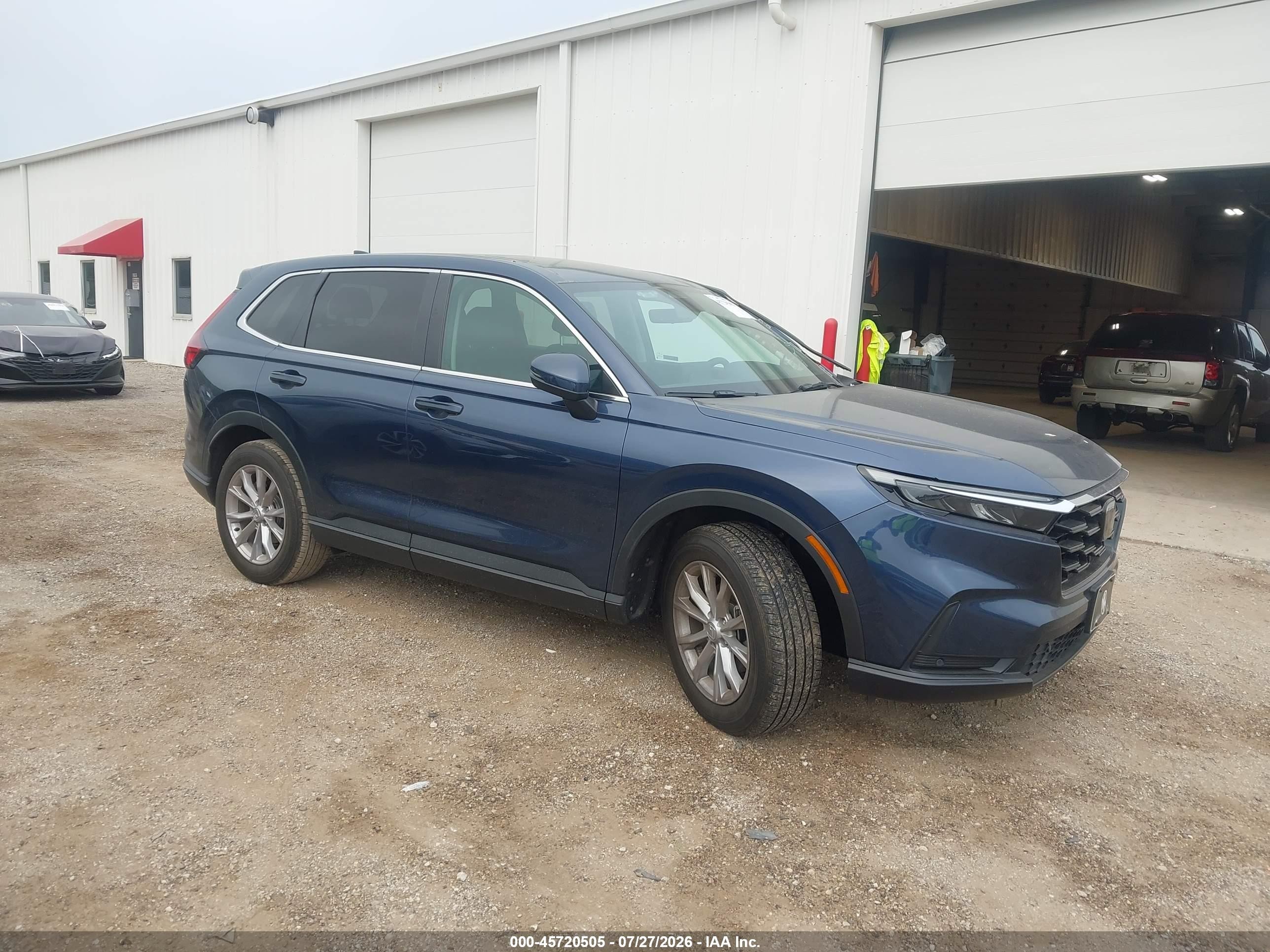 2023 Honda CR-V VIN 2HKRS4H74PH418035 — IAAI salvage auction photo