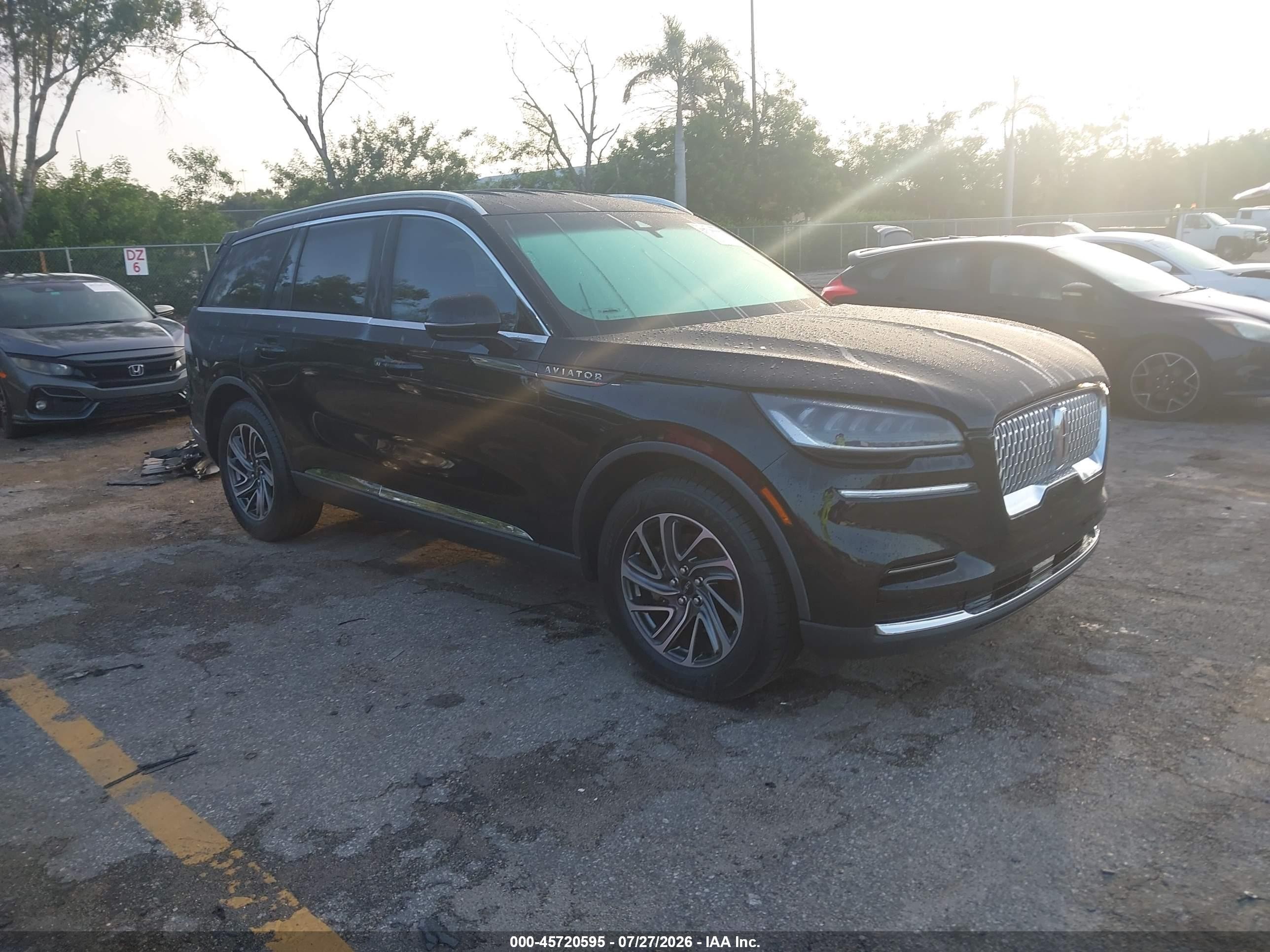 2022 Lincoln Aviator VIN 5LM5J0XC4NGL11599 — IAAI salvage auction photo