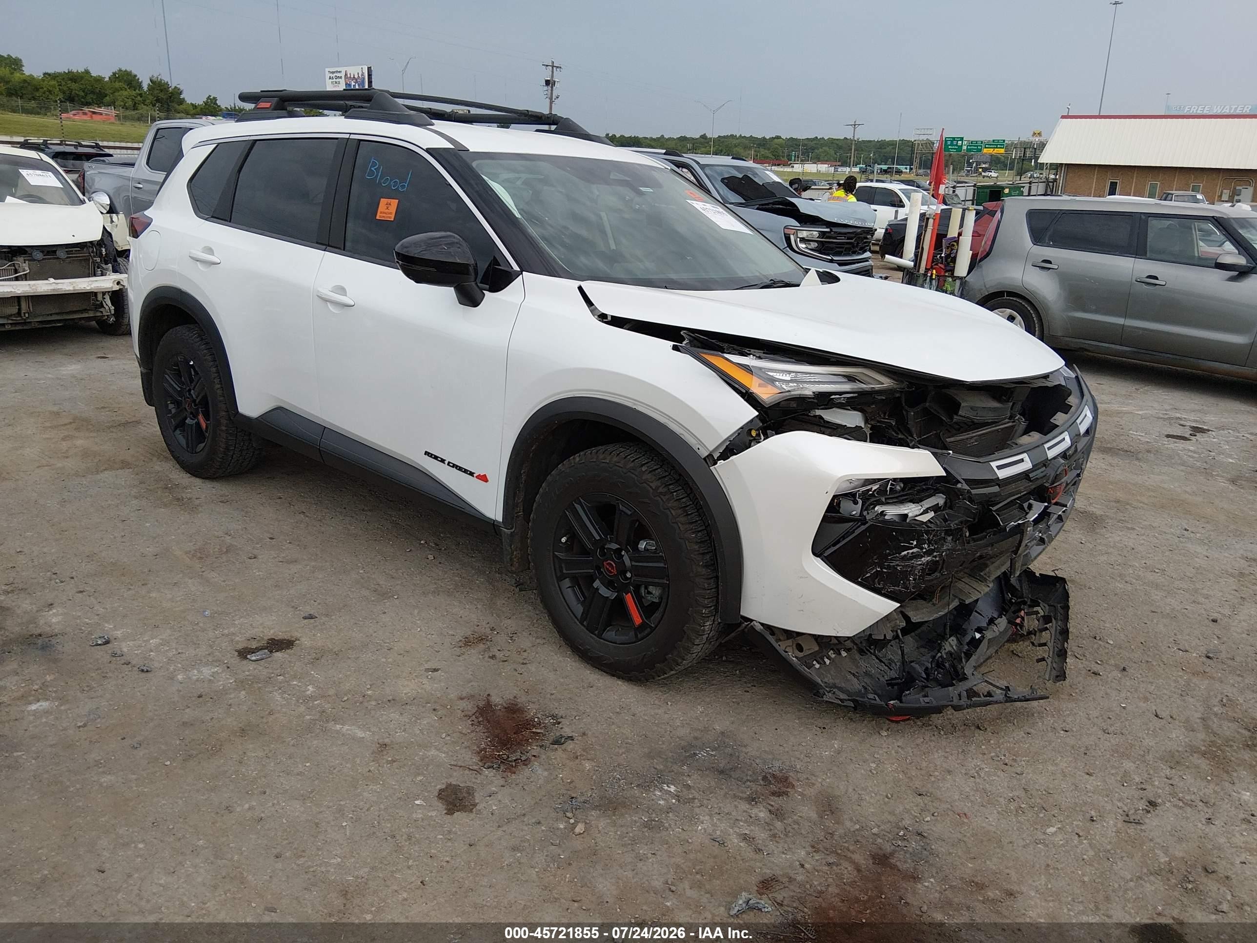 2026 Nissan Rogue VIN 5N1BT3BB1TC698973 — IAAI salvage auction photo