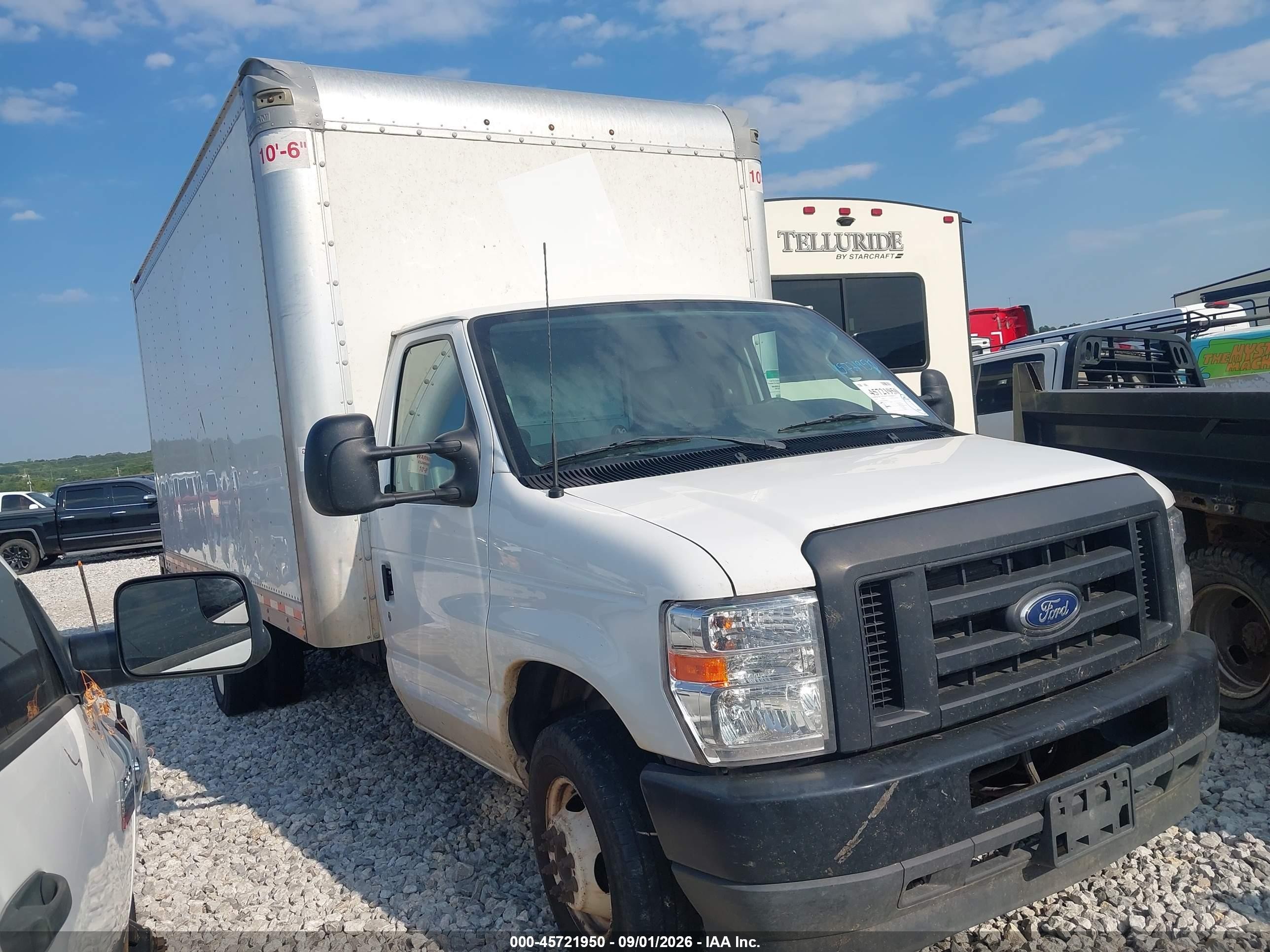 2024 Ford E-350 VIN 1FDWE3FN4RDD30435 — IAAI salvage auction photo