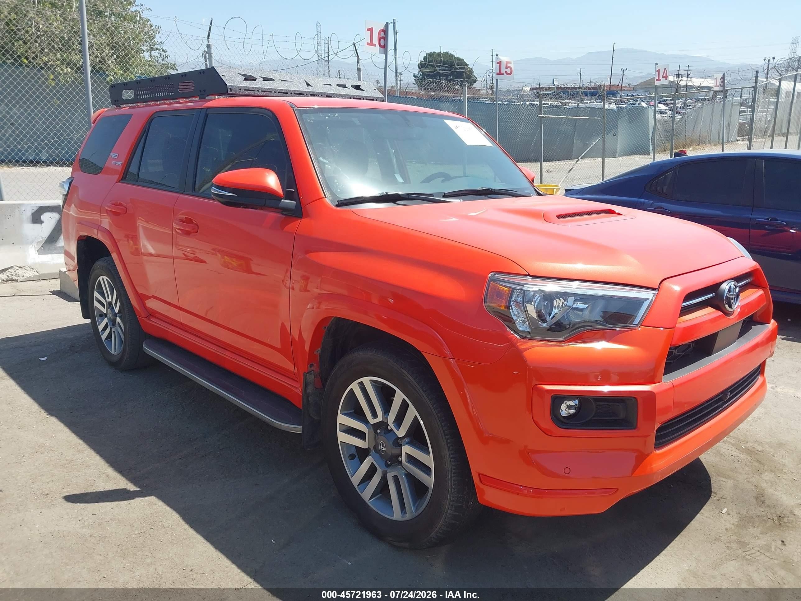 2024 Toyota 4Runner VIN JTEAU5JR8R5305325 — IAAI salvage auction photo