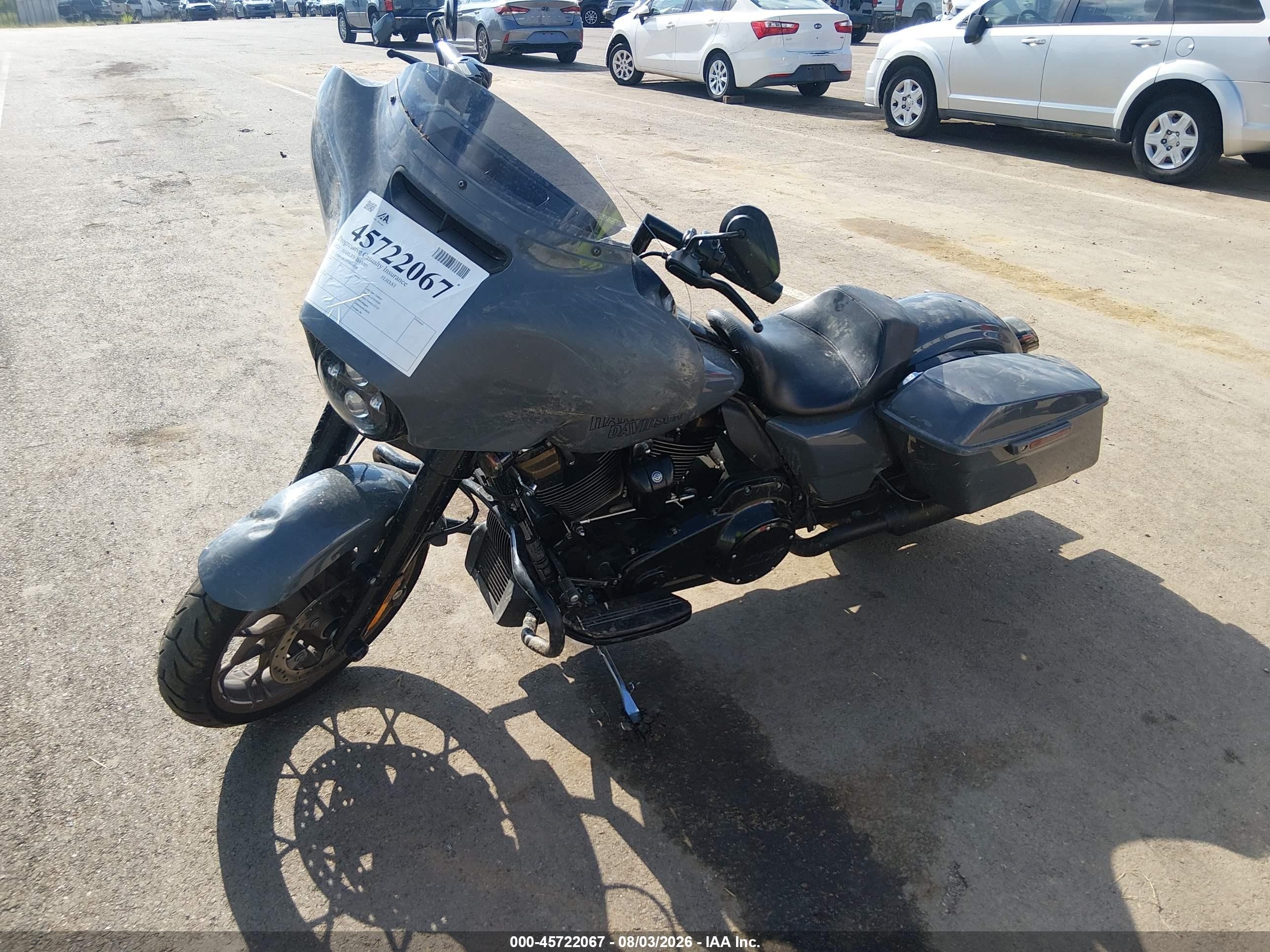 2022 Harley-davidson Street glide VIN 1HD1ABL12NB654896 IAAI salvage auction — Side, Salvage (Mississippi), sold $6,100 on 2026-09-08 (photo 2)