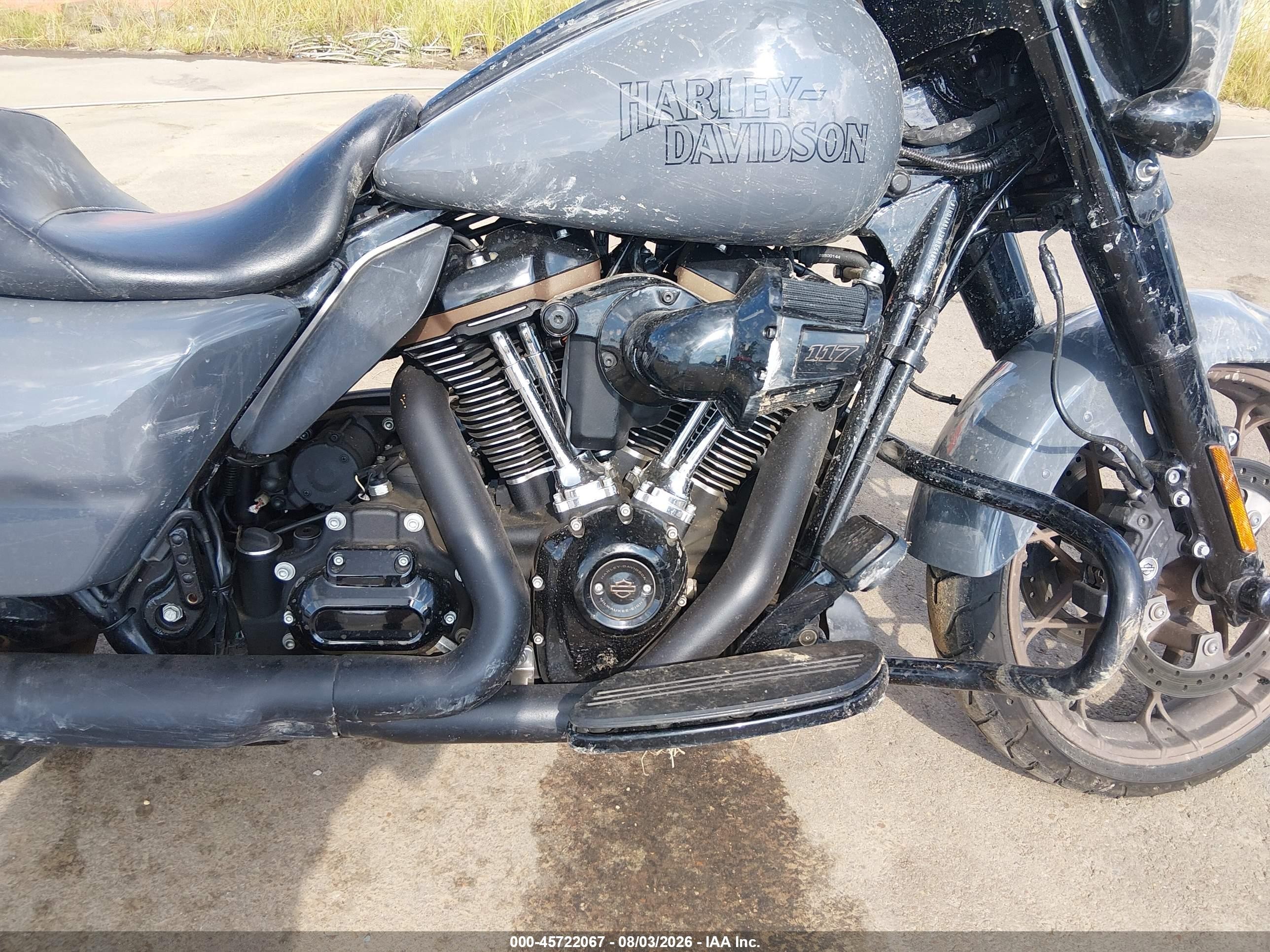 2022 Harley-davidson Street glide VIN 1HD1ABL12NB654896 IAAI salvage auction — Side, Salvage (Mississippi), sold $6,100 on 2026-09-08 (photo 8)