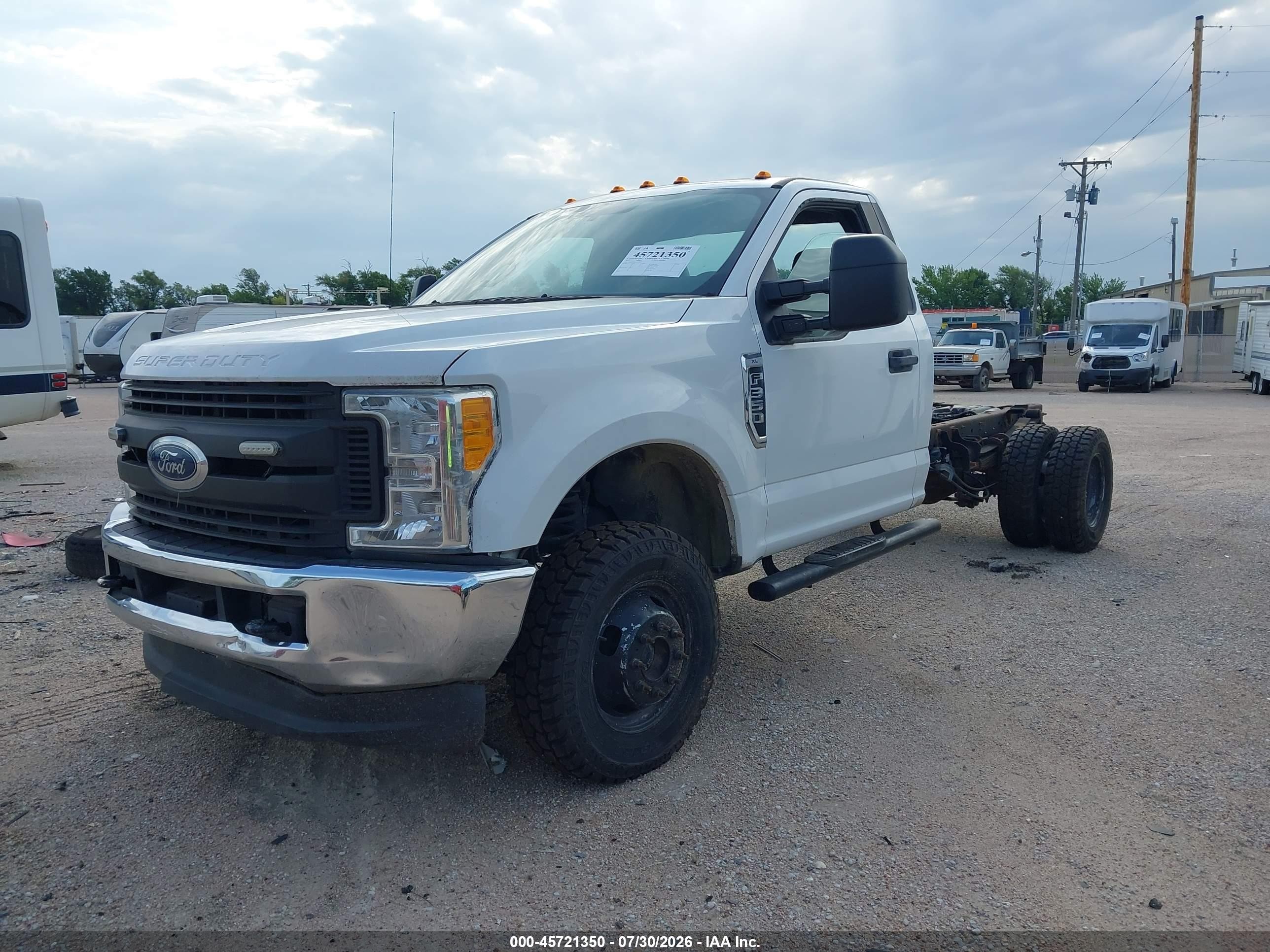 2017 Ford F350 VIN 1FDRF3H61HEE56129 IAAI salvage auction — Hail, Clear (Missouri), sold $7,000 on 2026-09-02 (photo 2)