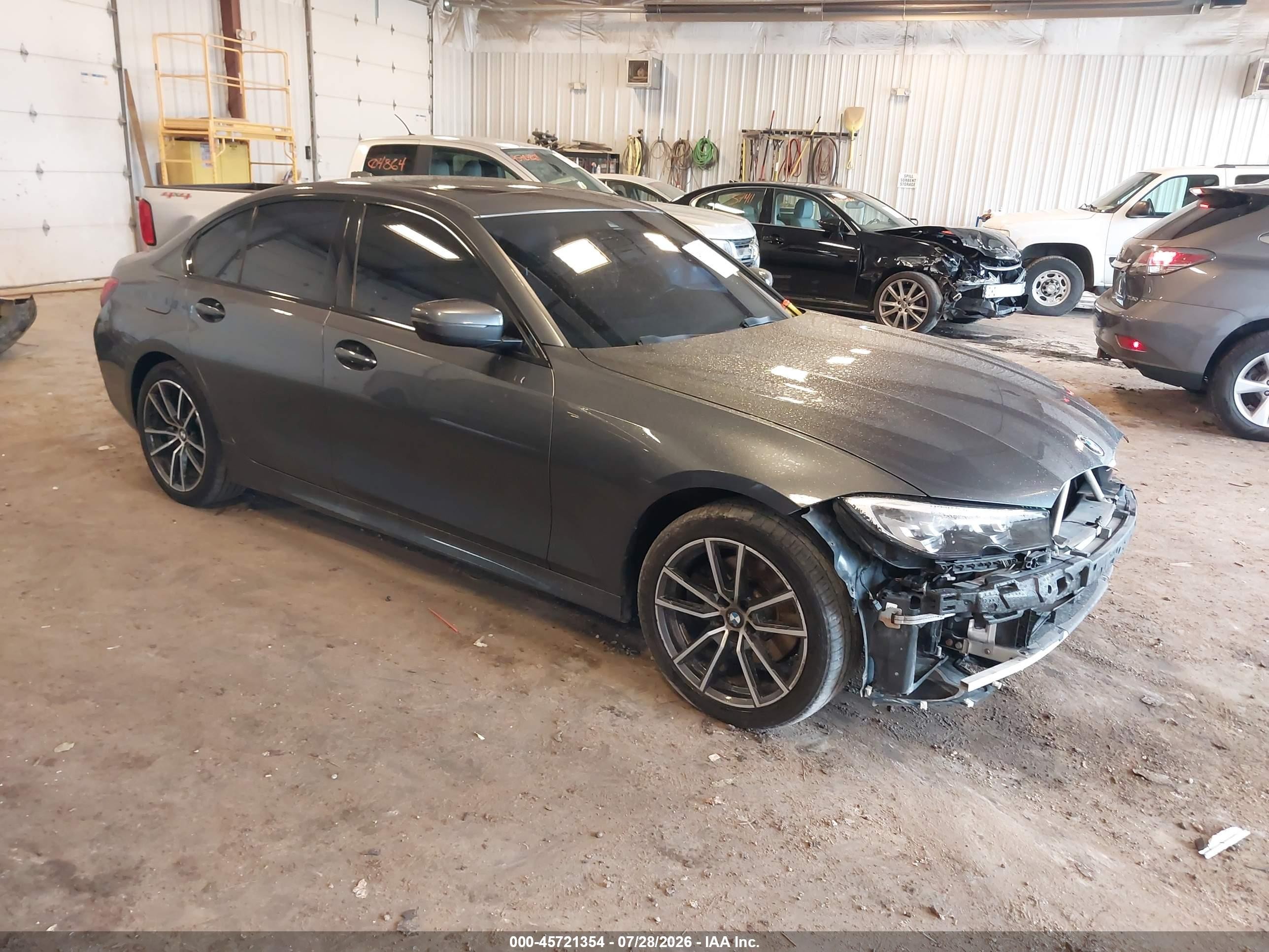 2020 BMW 3 Series VIN 3MW5R7J02L8B11479 — IAAI salvage auction photo