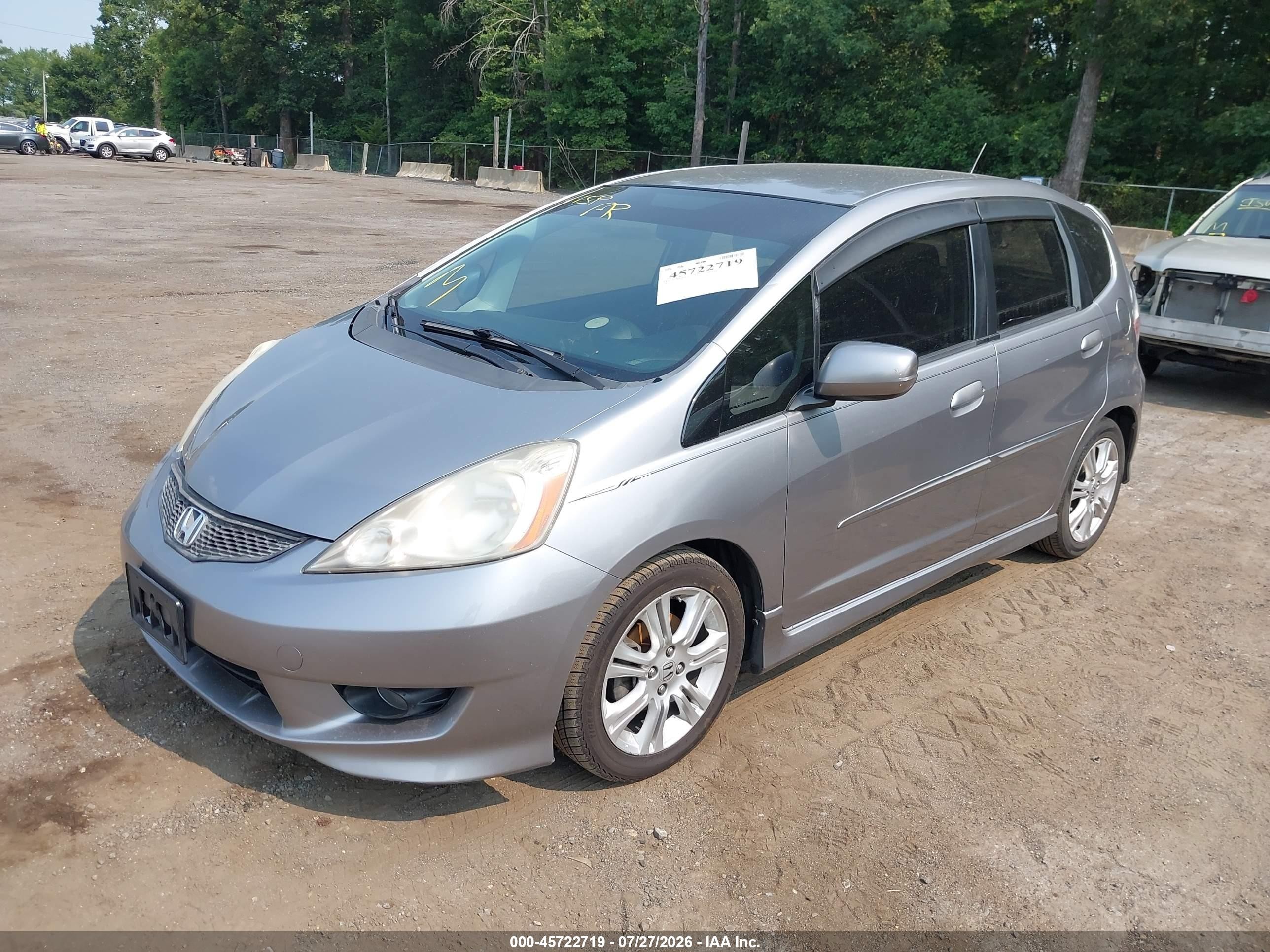 2009 Honda Fit VIN JHMGE88429S065423 IAAI salvage auction — Side, Salvage - Greater Than 75% (Maryland), sold $1,750 on 2026-10-01 (photo 2)