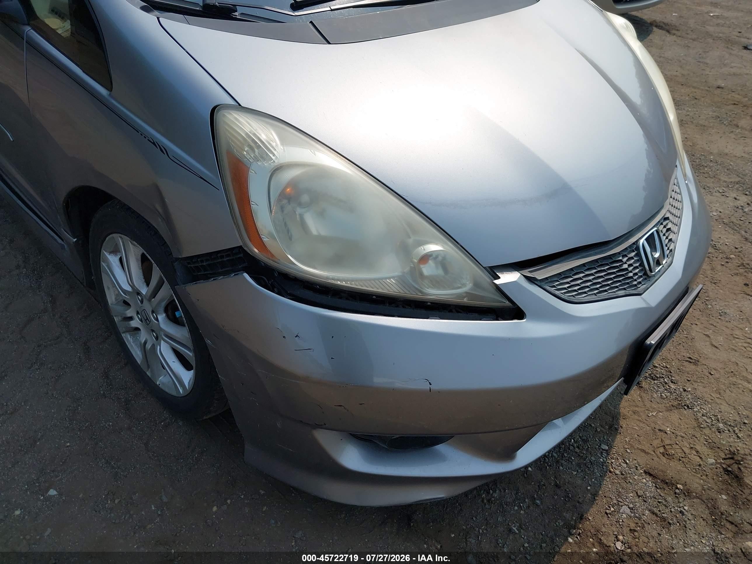 2009 Honda Fit VIN JHMGE88429S065423 IAAI salvage auction — Side, Salvage - Greater Than 75% (Maryland), sold $1,750 on 2026-10-01 (photo 6)