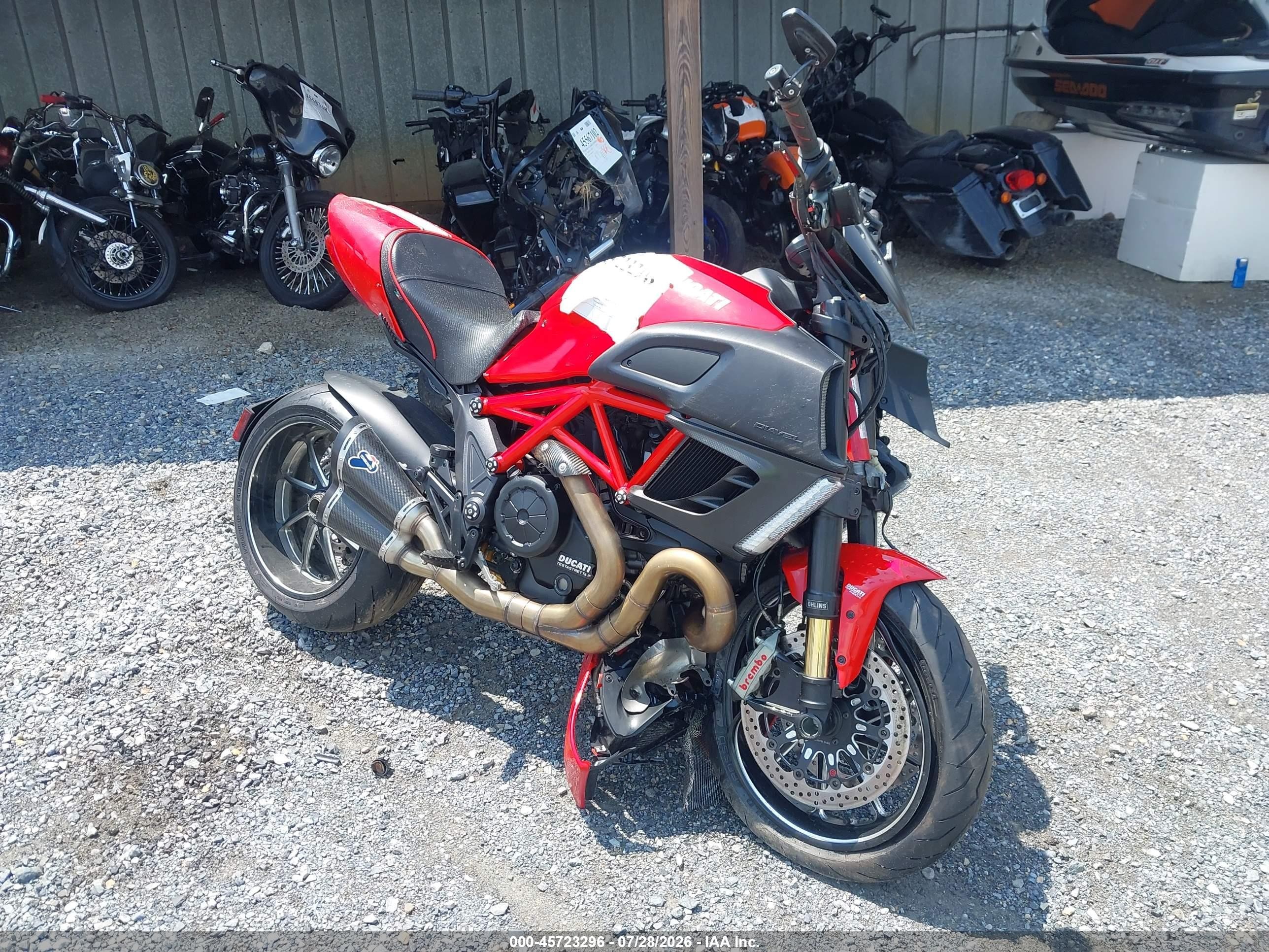 2013 Ducati Diavel VIN ZDM13BLW0DB015541 IAAI salvage auction — Front End, Clear (Virginia), sold $1,550 on 2026-09-09 (photo 1)