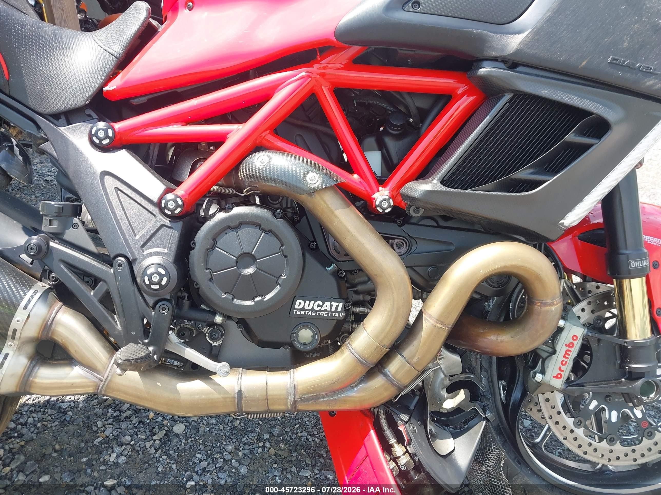 2013 Ducati Diavel VIN ZDM13BLW0DB015541 IAAI salvage auction — Front End, Clear (Virginia), sold $1,550 on 2026-09-09 (photo 8)