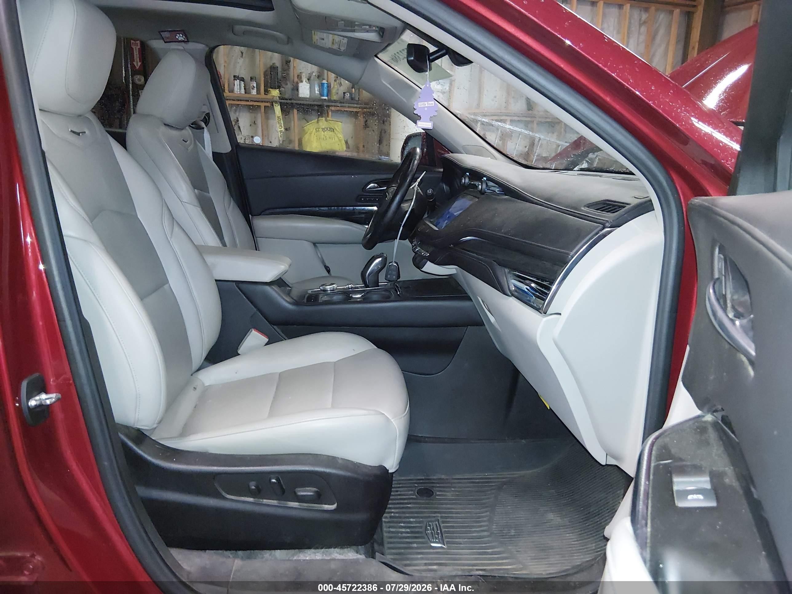 2019 Cadillac XT4 VIN 1GYFZDR43KF156945 IAAI salvage auction — Unknown, Salvage (Massachusetts), sold $3,850 on 2026-09-11 (photo 5)