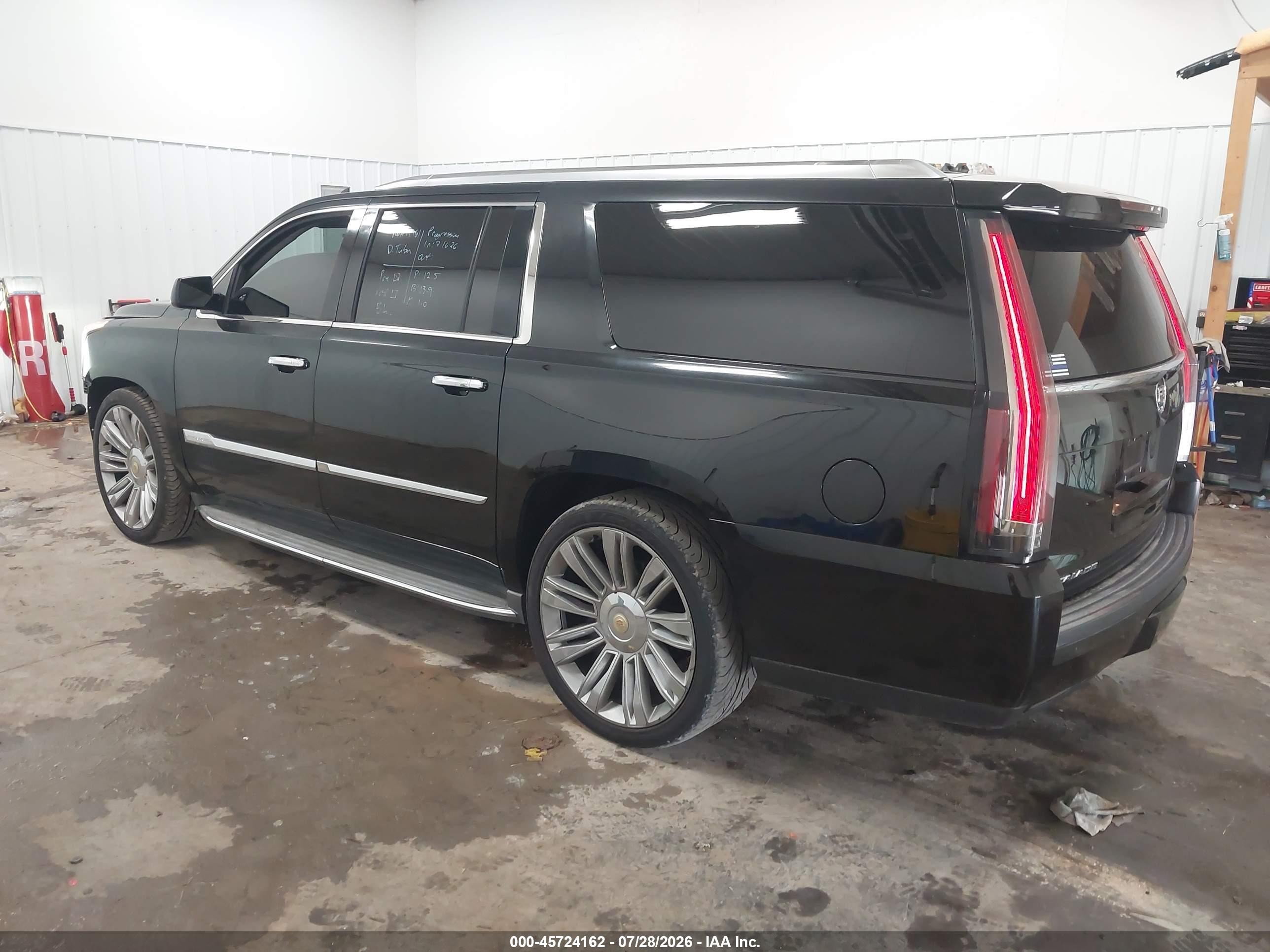 2015 Cadillac Escalade VIN 1GYS3GKJ3FR183309 IAAI salvage auction — Front End, Regular (South Dakota), sold $7,400 on 2026-10-07 (photo 3)