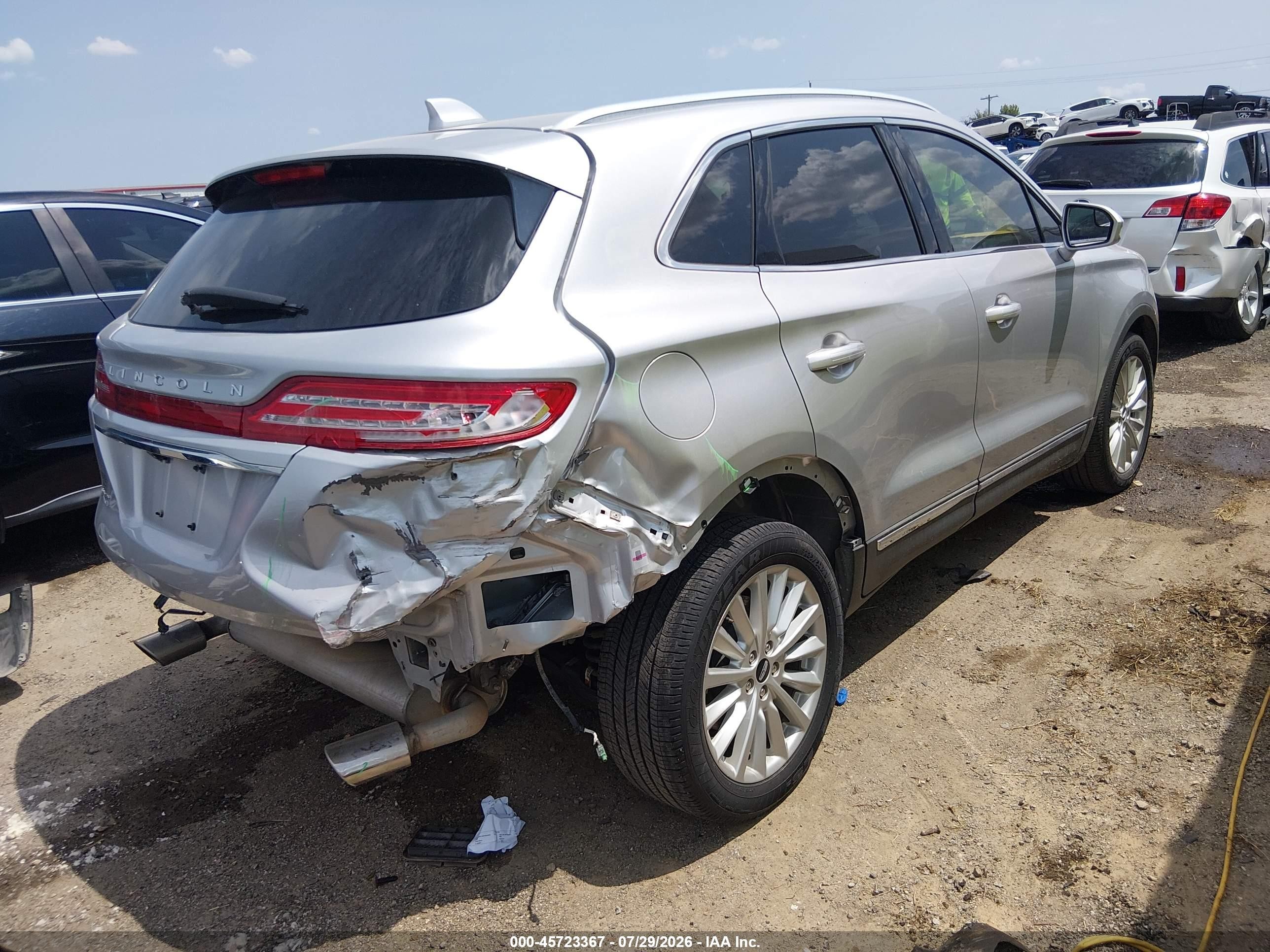 2019 Lincoln Mkc VIN 5LMCJ1C92KUL44797 IAAI salvage auction — Rear End, Clear (Oklahoma), sold $5,750 on 2026-10-11 (photo 4)