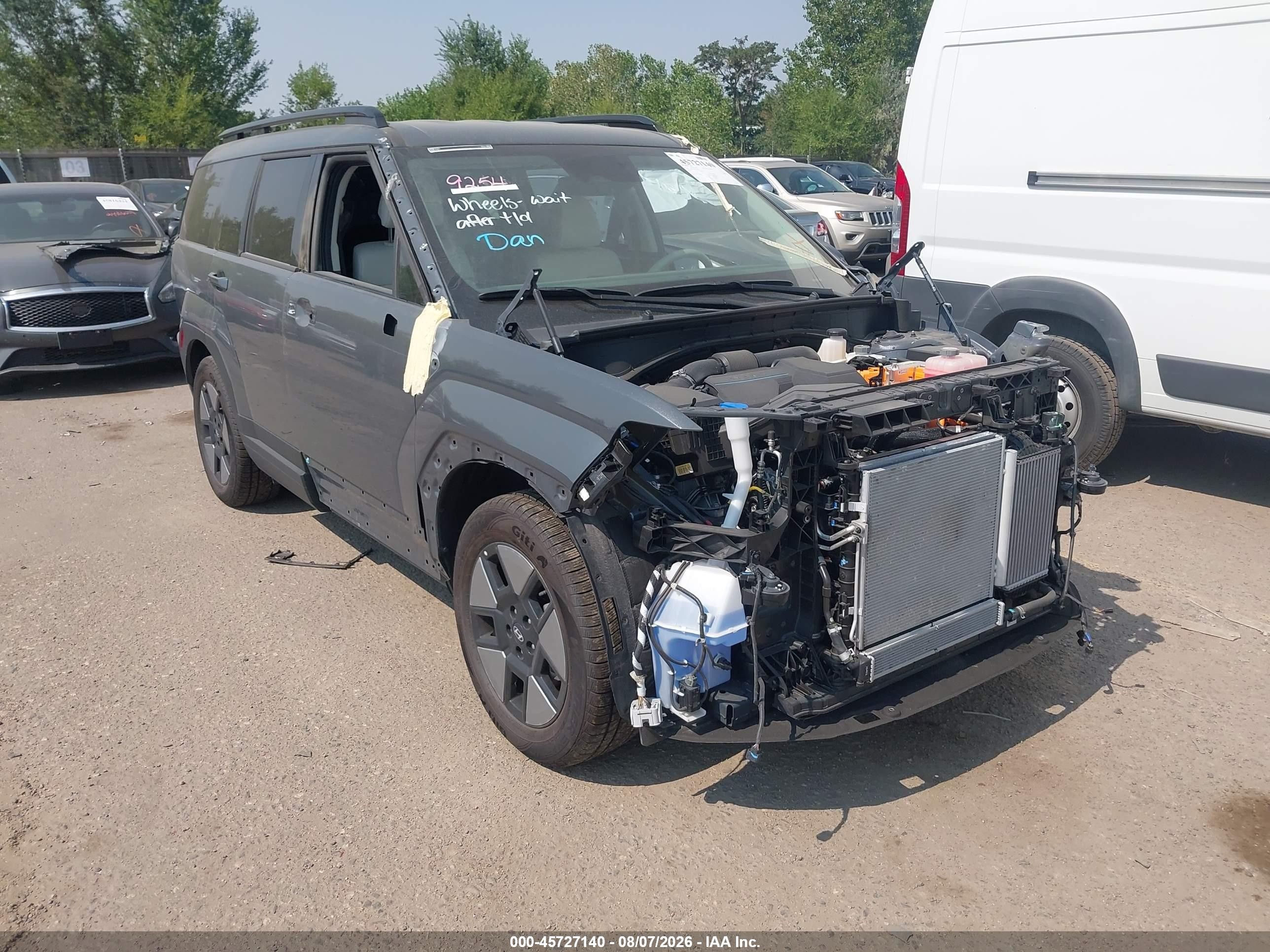 2025 Hyundai Santa Fe Hybrid VIN 5NMP2DG18SH043082 — IAAI salvage auction photo